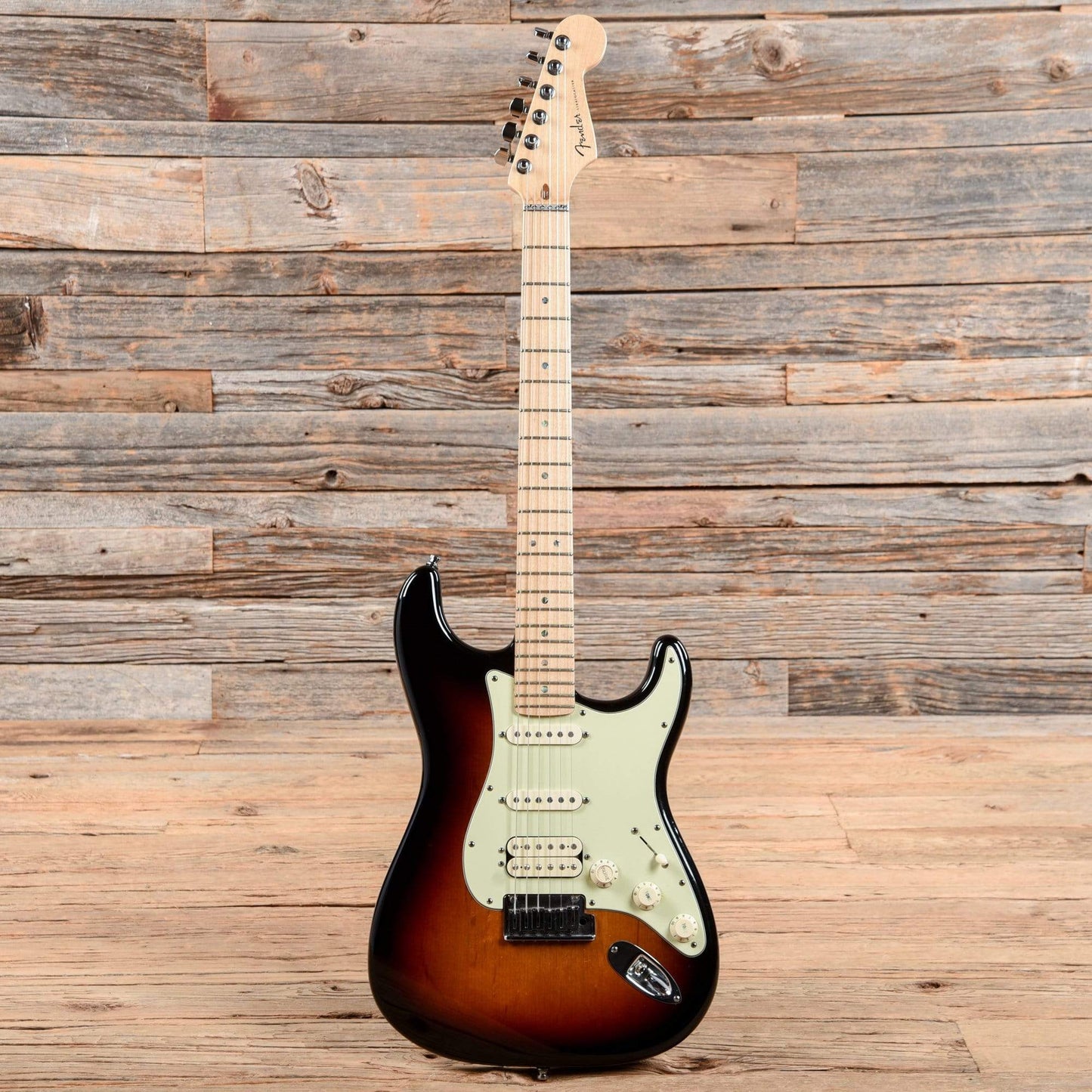 Fender American Deluxe Stratocaster HSS Sunburst 2009 Electric Guitars / Solid Body