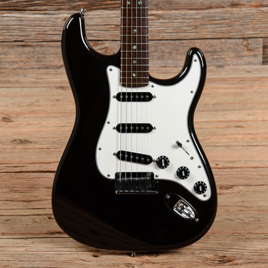 Fender American Deluxe Stratocaster Montego Black 2005 Electric Guitars / Solid Body