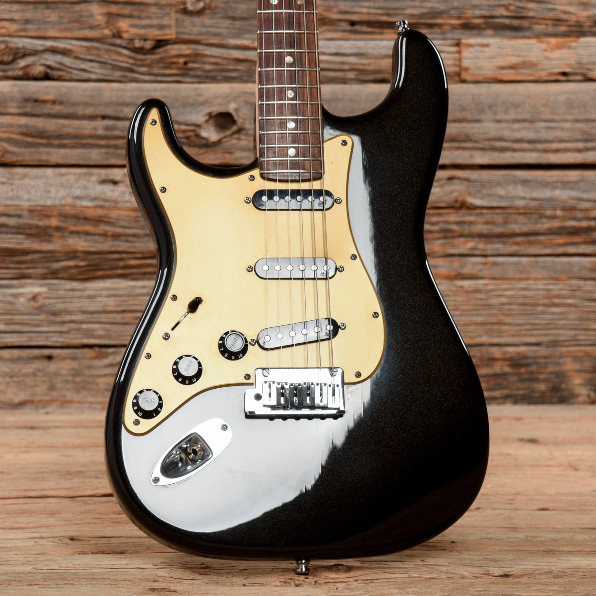 Fender American Deluxe Stratocaster Montego Black 2007 LEFTY Electric Guitars / Solid Body