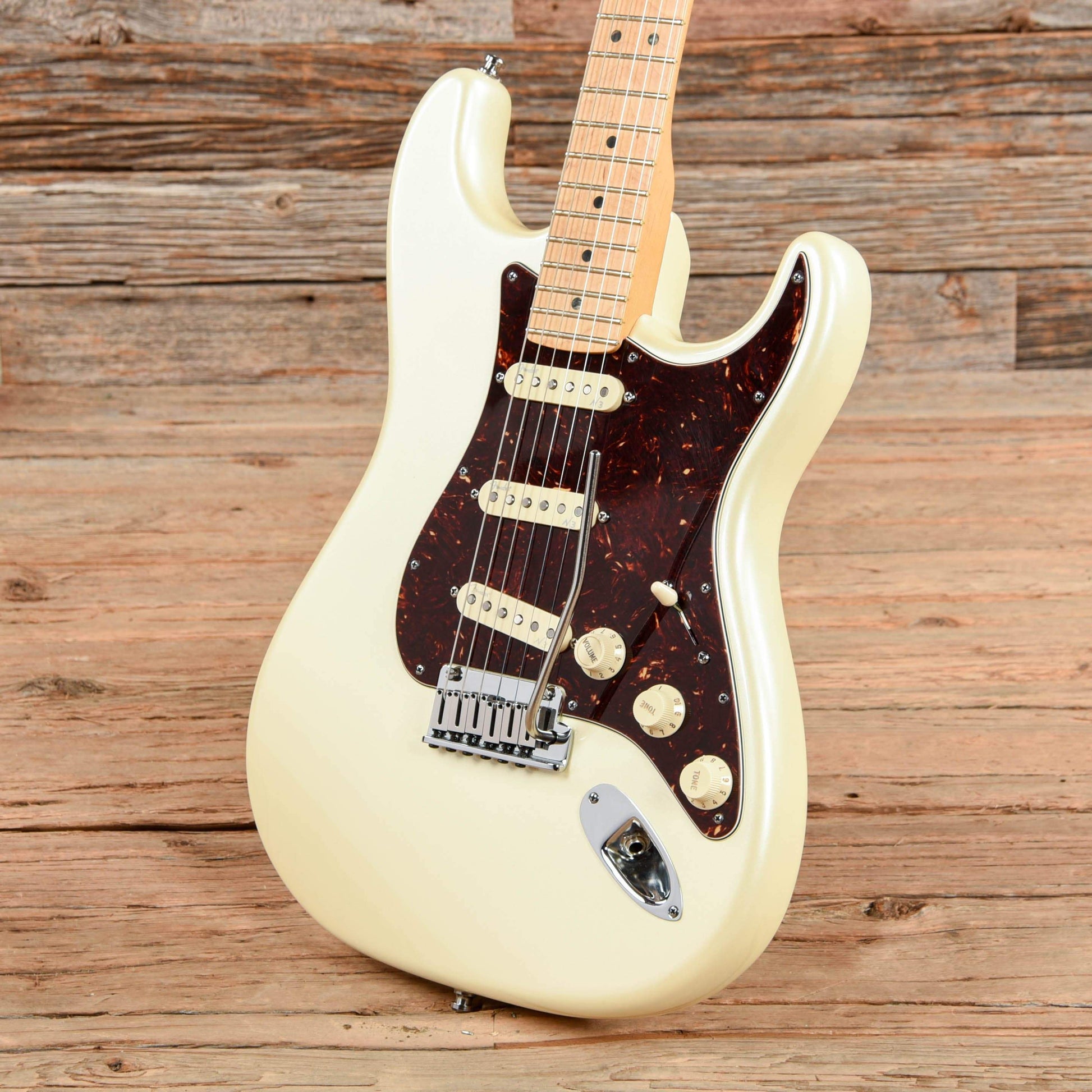 Fender American Deluxe Stratocaster Olympic White 2012 Electric Guitars / Solid Body