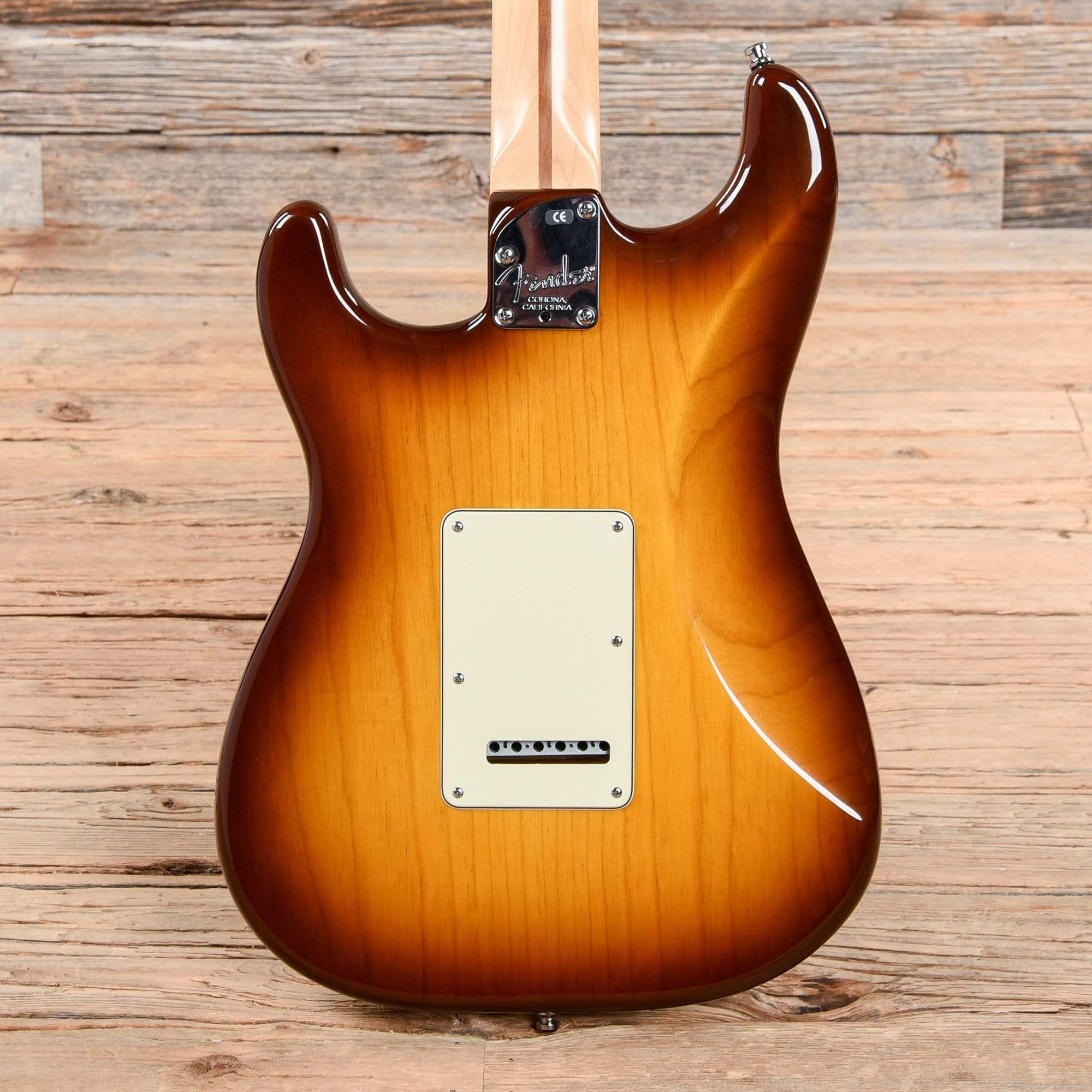 Fender American Deluxe Stratocaster Sunburst 2004 Electric Guitars / Solid Body