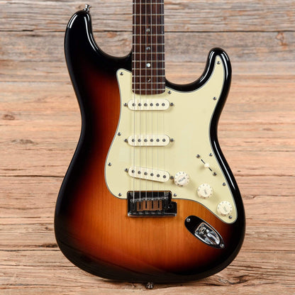 Fender American Deluxe Stratocaster Sunburst 2005 Electric Guitars / Solid Body