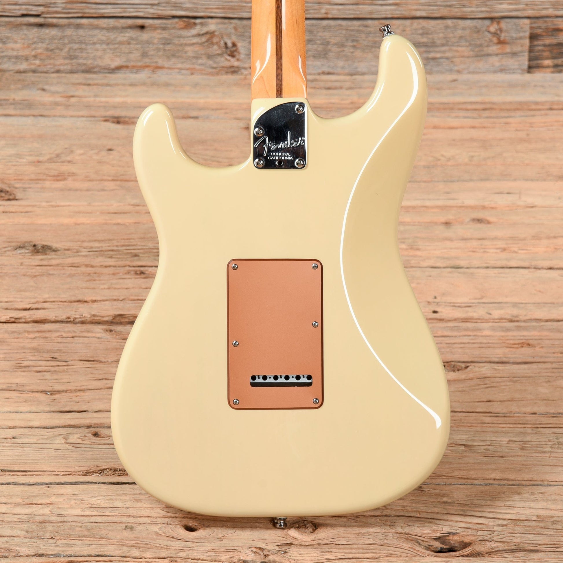 Fender American Deluxe Stratocaster V Neck Honey Blonde 2006 Electric Guitars / Solid Body