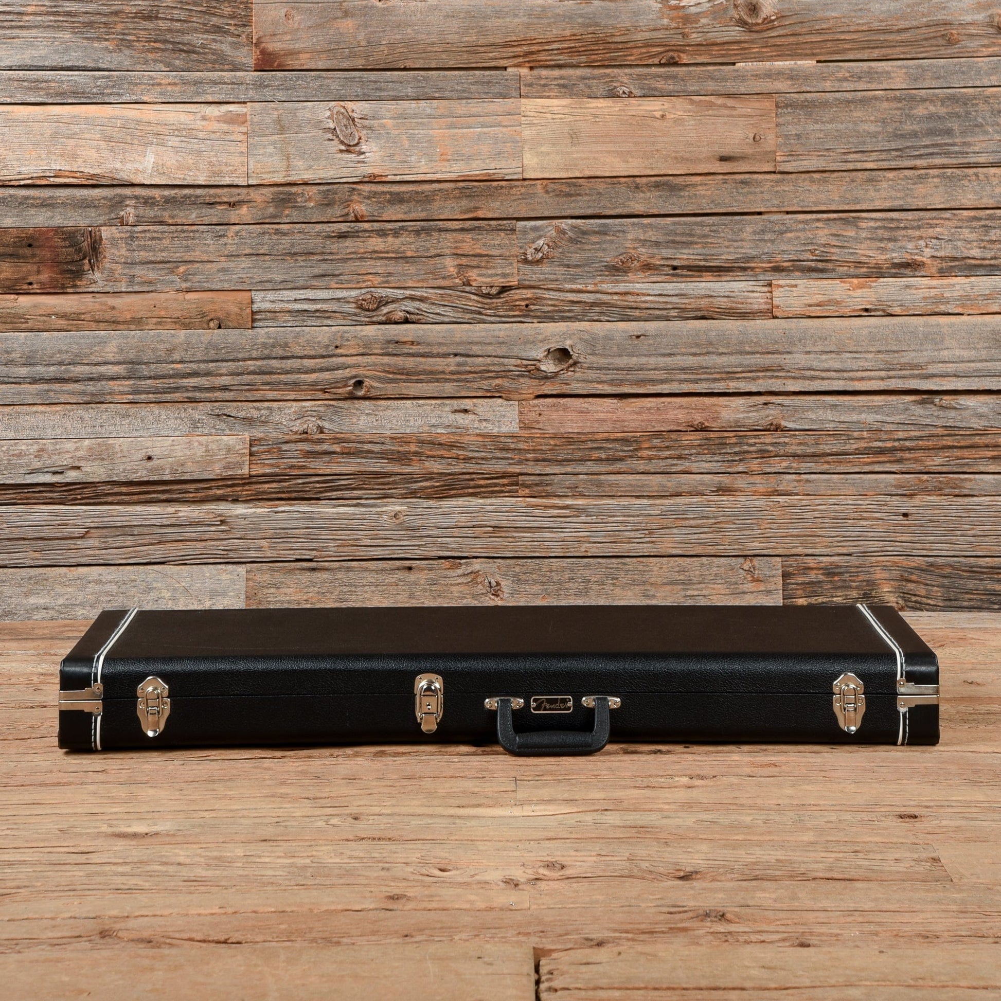 Fender American Deluxe Stratocaster V Neck Honey Blonde 2006 Electric Guitars / Solid Body