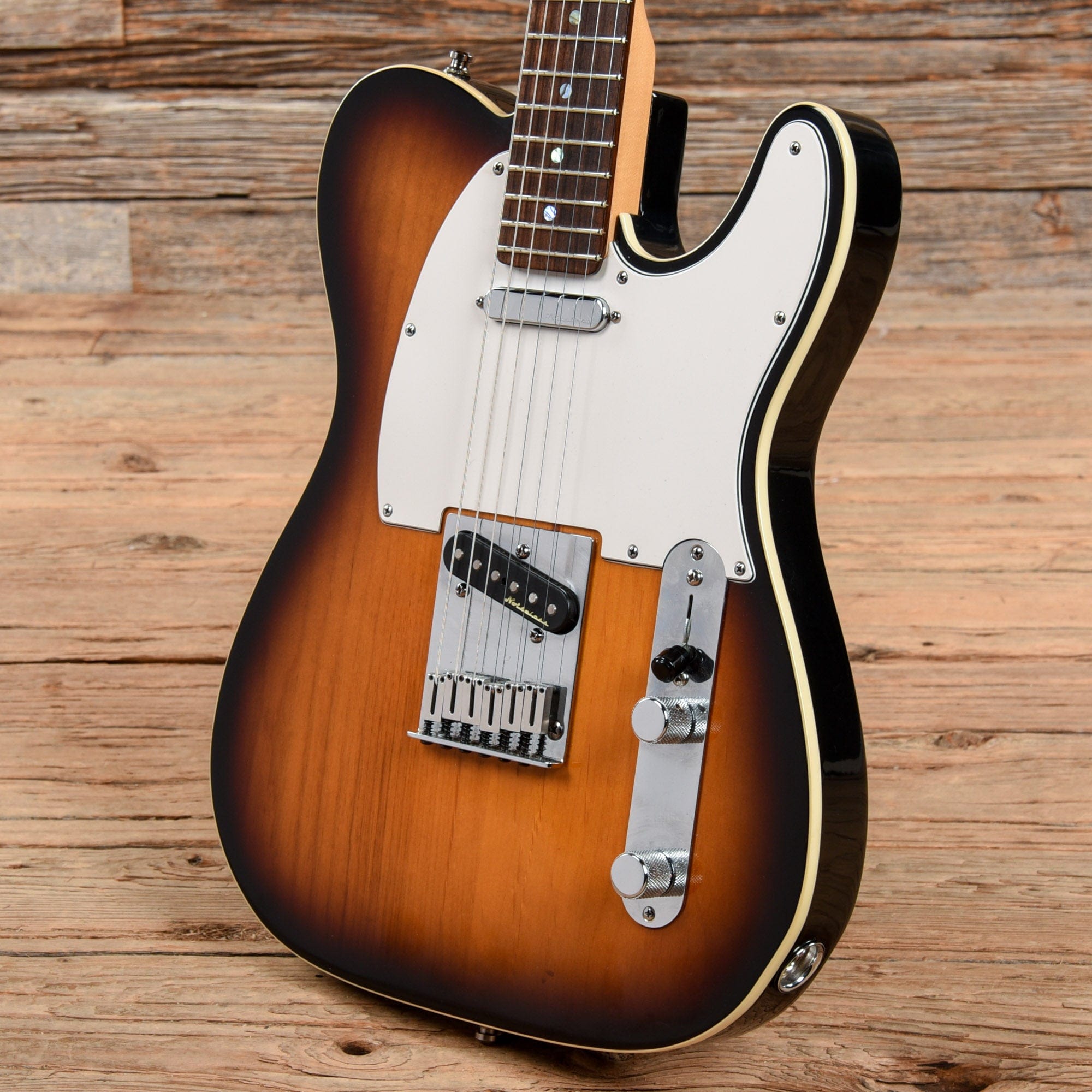 Fender American Deluxe Telecaster Sunburst 2000 Electric Guitars / Solid Body
