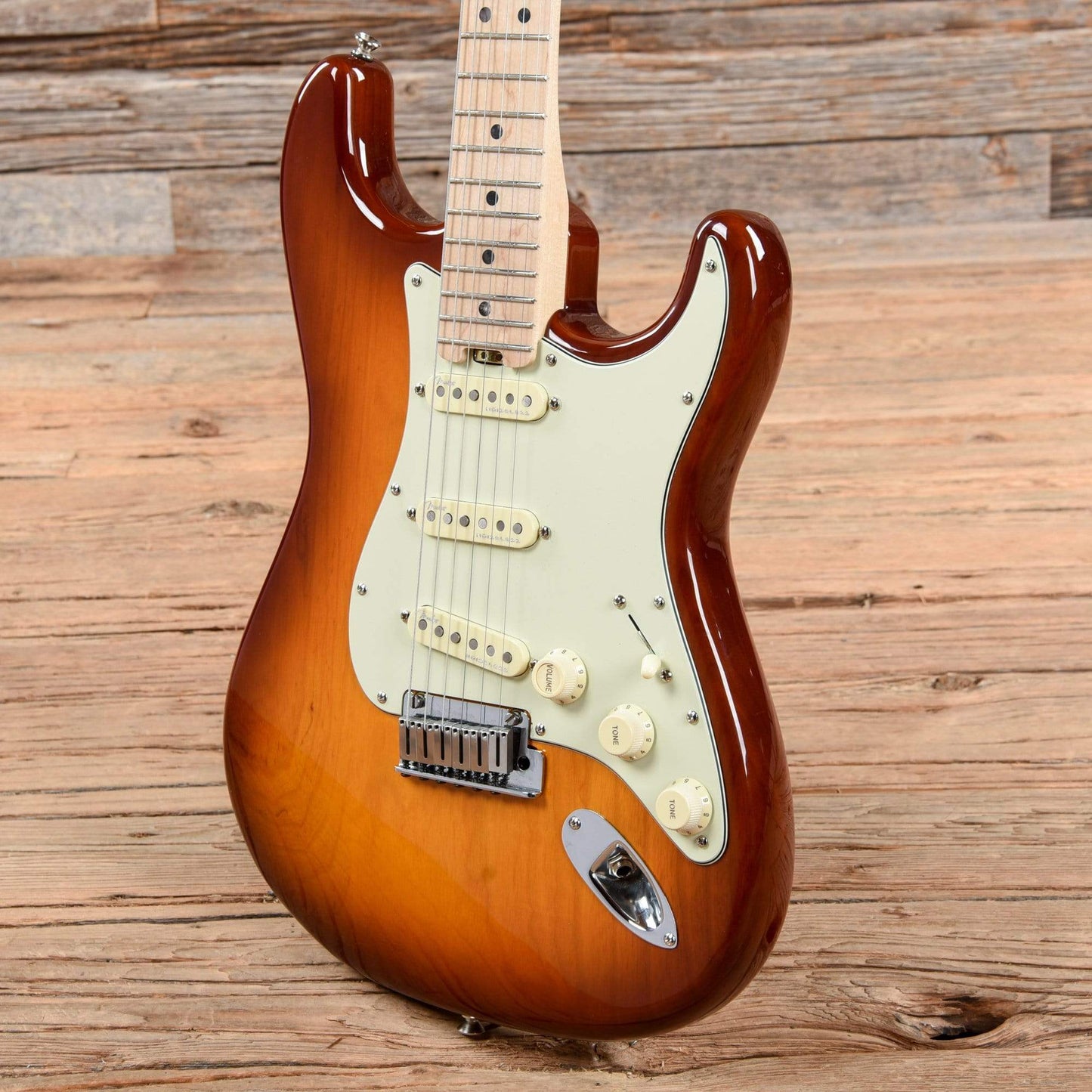 Fender American Elite Stratocaster Aged Cherry Burst 2018 Electric Guitars / Solid Body