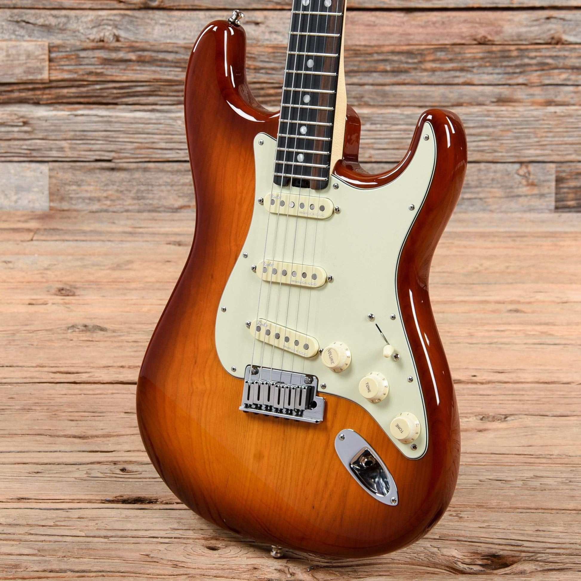 Fender American Elite Stratocaster Sienna Sunburst 2018 Electric Guitars / Solid Body