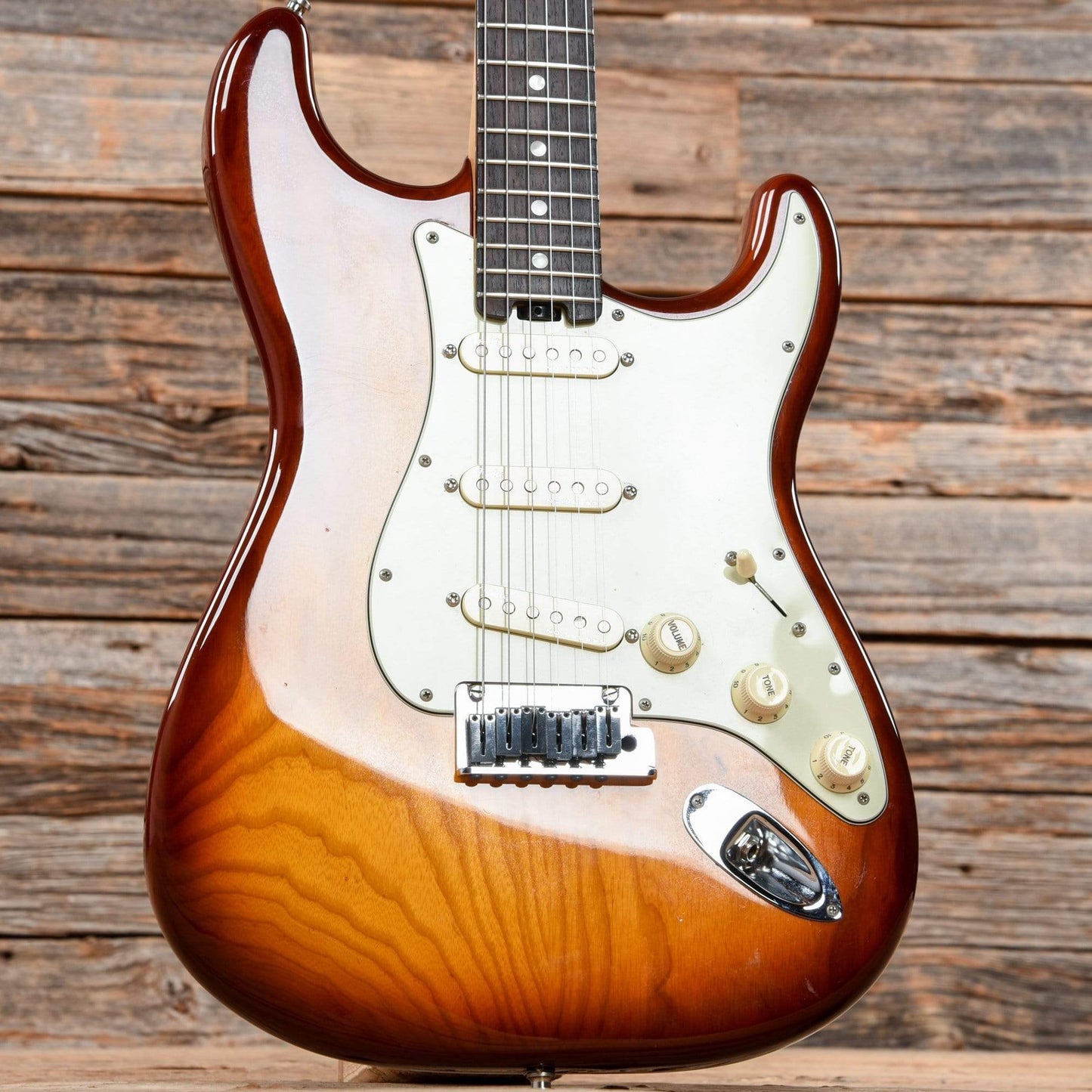 Fender American Elite Stratocaster Tobacco Sunburst 2016 Electric Guitars / Solid Body