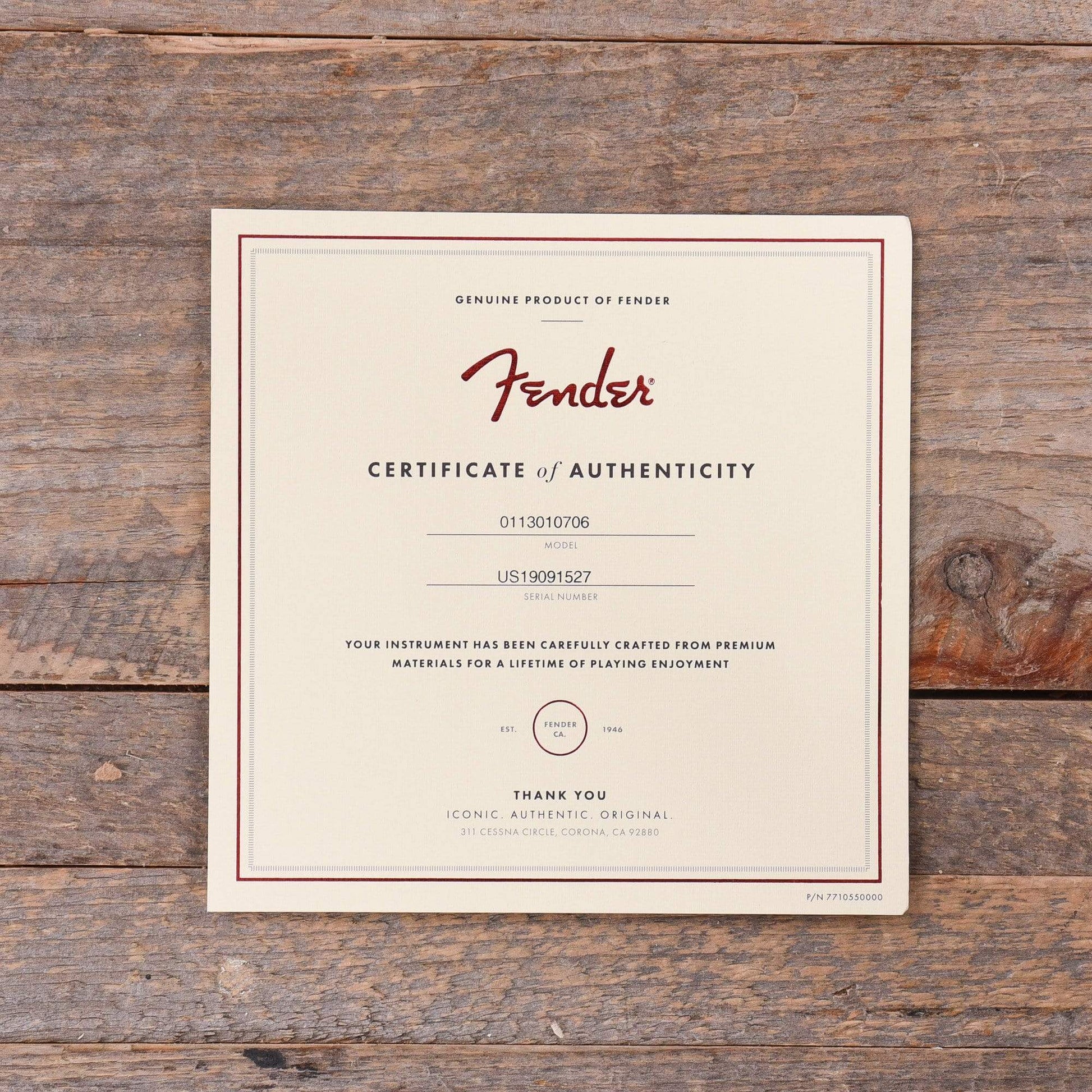 Fender American Pro Stratocaster Black w/Mint Pickguard Electric Guitars / Solid Body