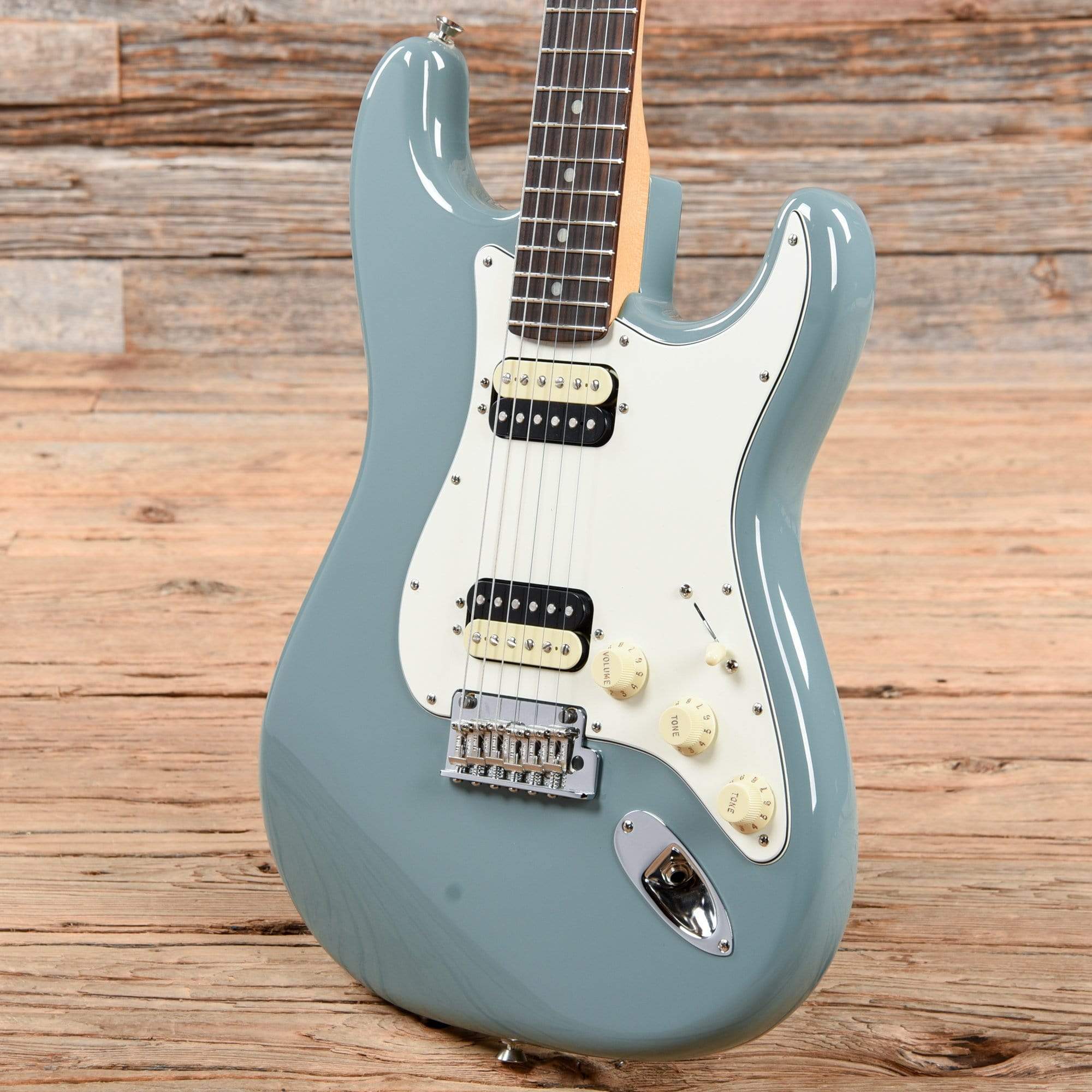 Fender American Pro Stratocaster HH ShawBucker Sonic Gray 2016 Electric Guitars / Solid Body