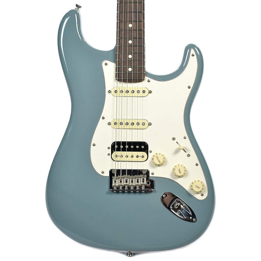 Fender American Pro Stratocaster HSS Shawbucker RW Sonic Gray Electric Guitars / Solid Body
