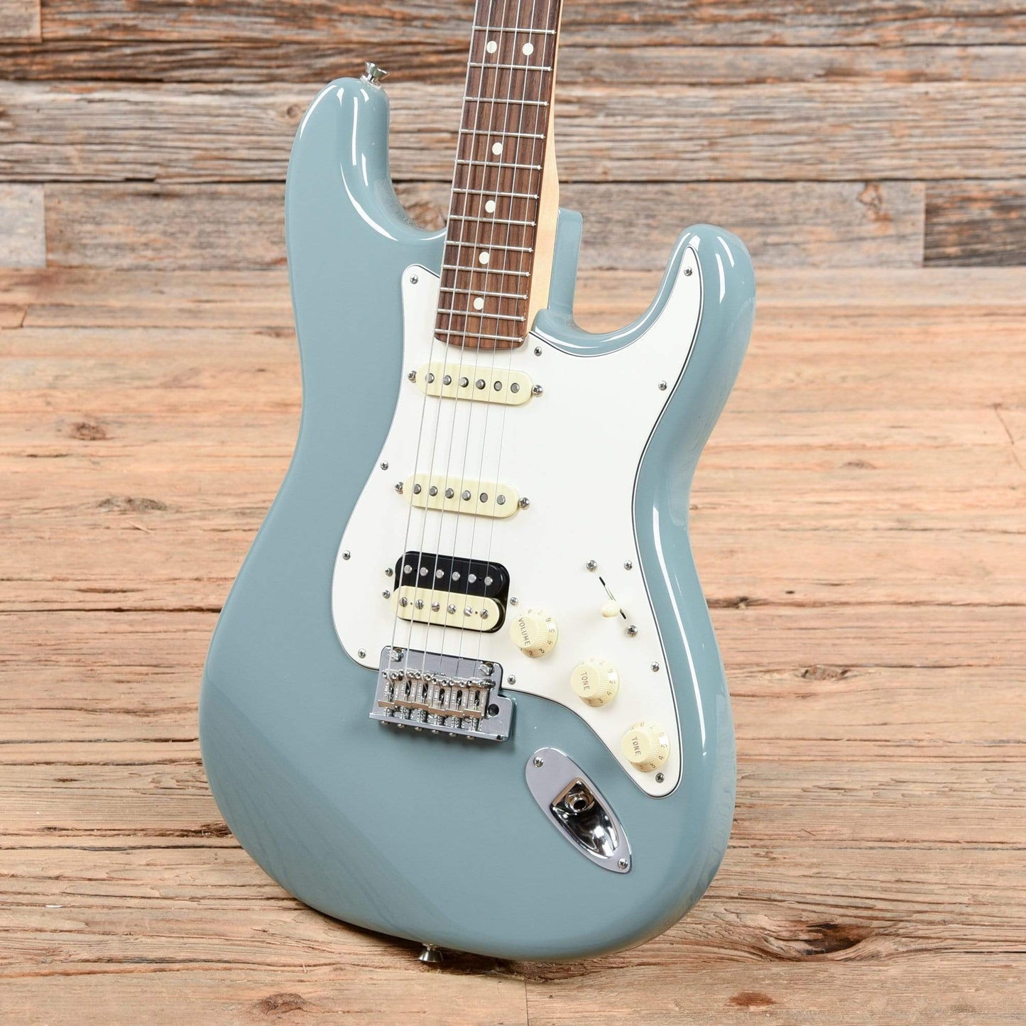 Fender American Pro Stratocaster HSS Sonic Grey 2019 Electric Guitars / Solid Body