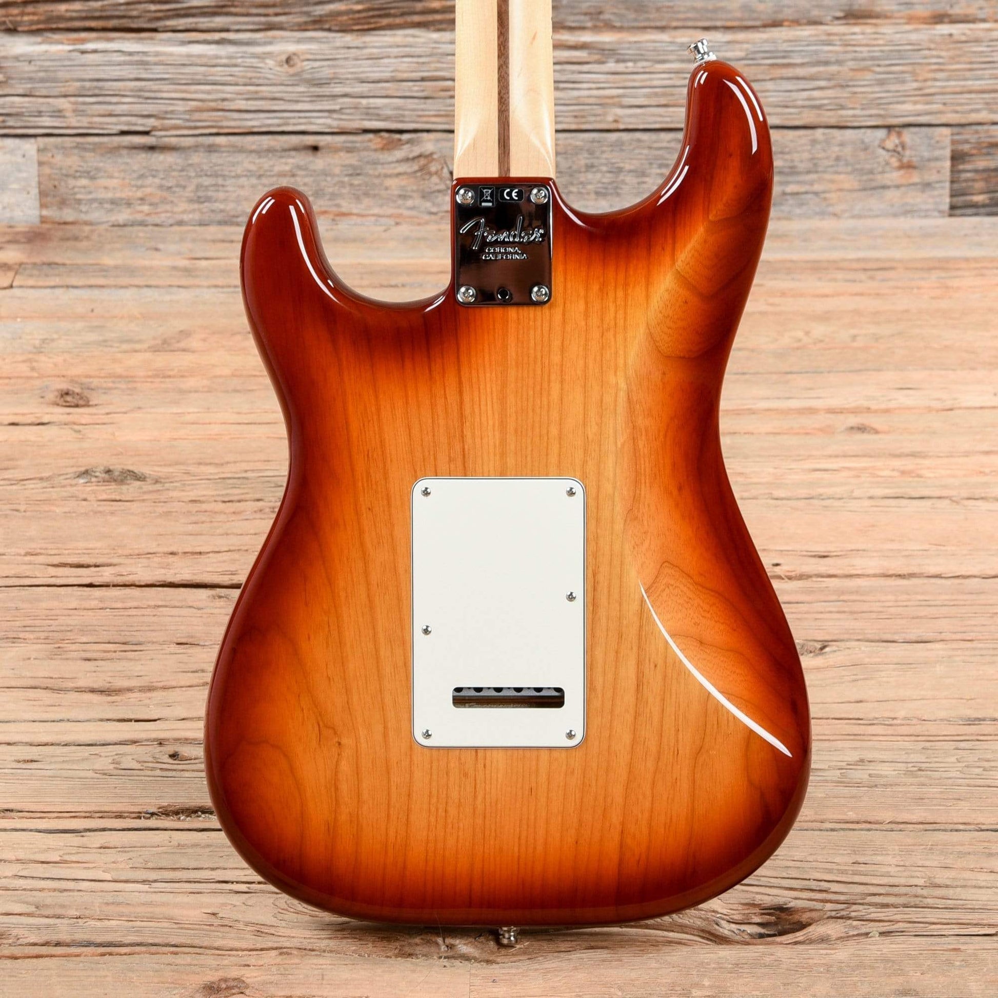 Fender American Pro Stratocaster Sienna Sunburst 2016 Electric Guitars / Solid Body