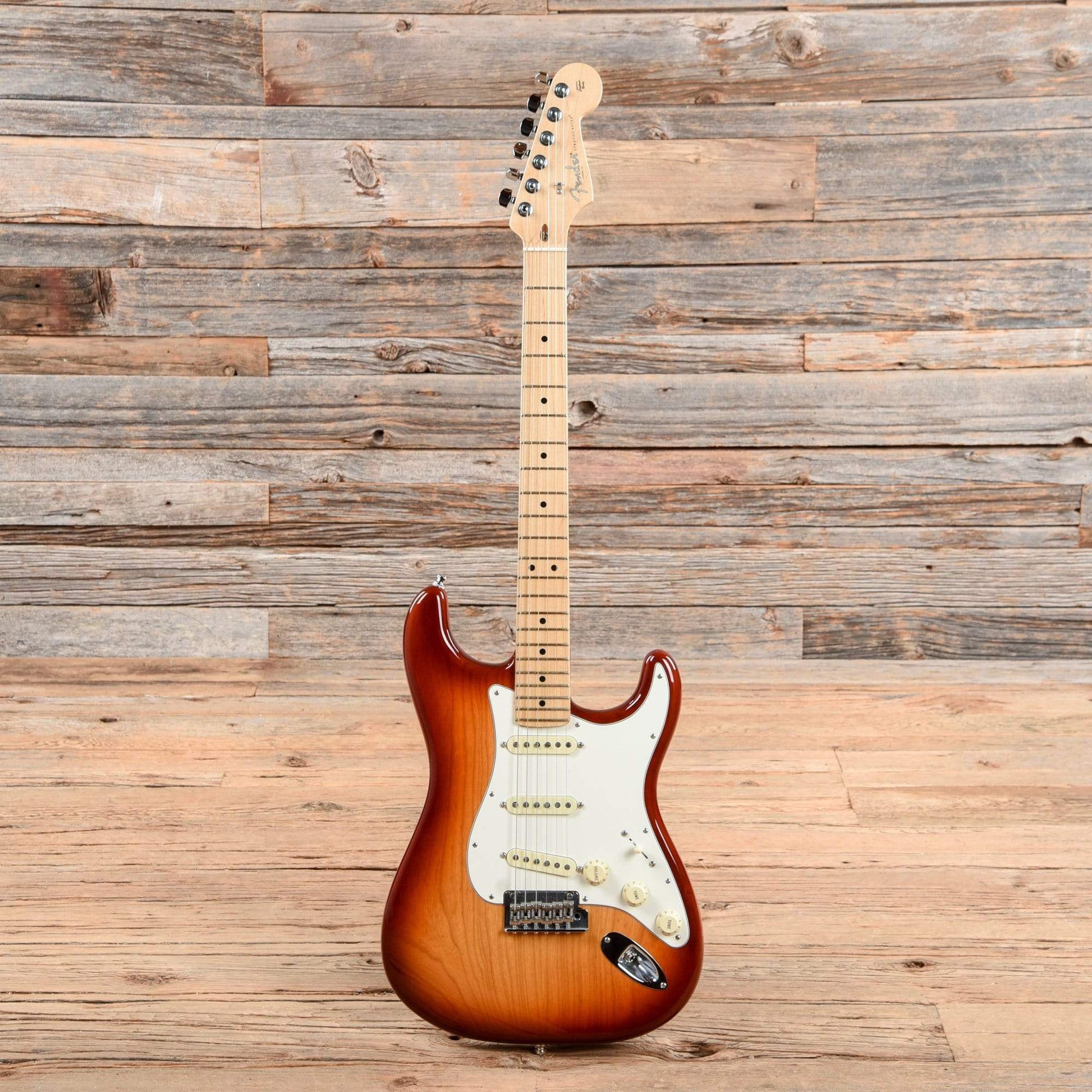Fender American Pro Stratocaster Sienna Sunburst 2016 Electric Guitars / Solid Body