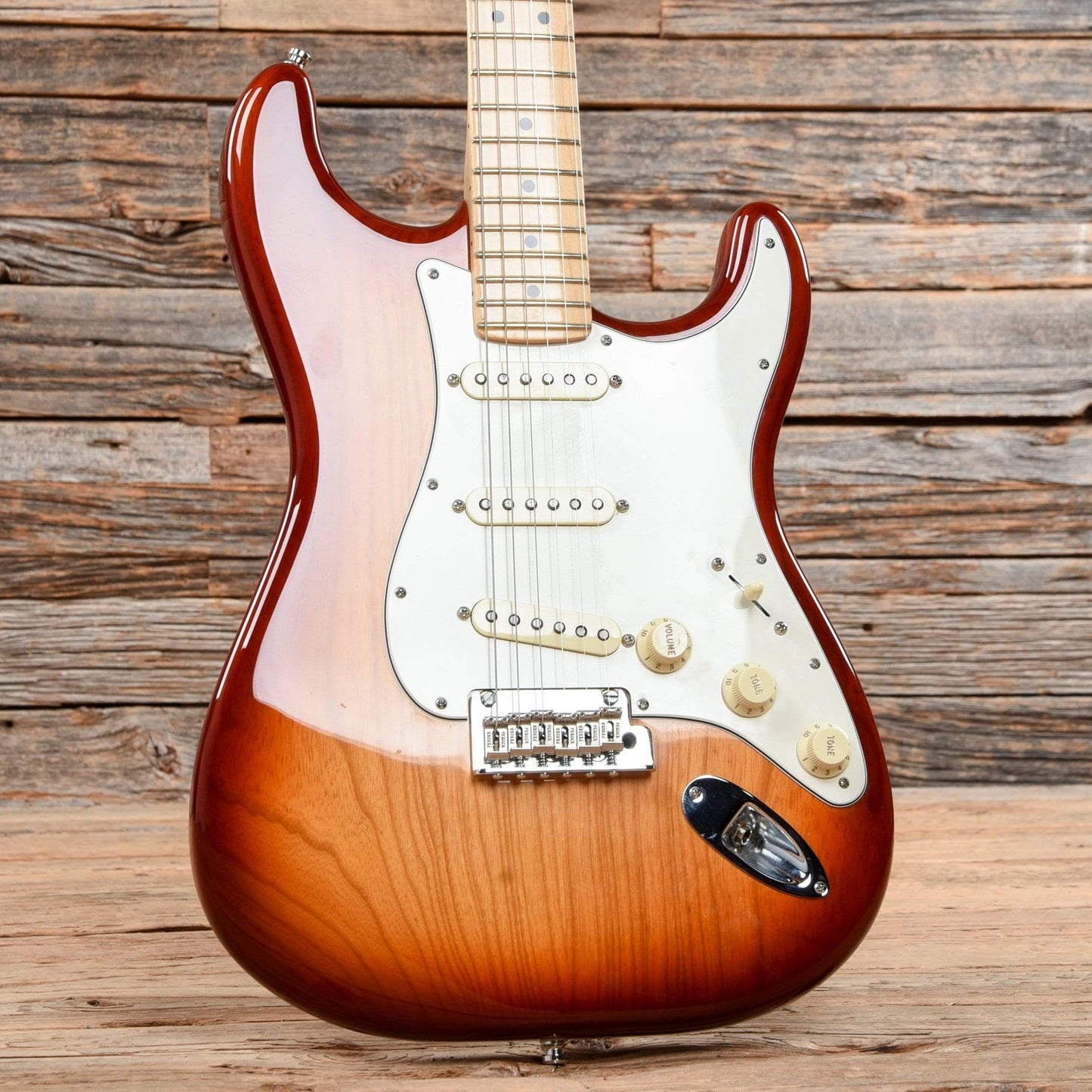 Fender American Pro Stratocaster Sienna Sunburst 2016 Electric Guitars / Solid Body