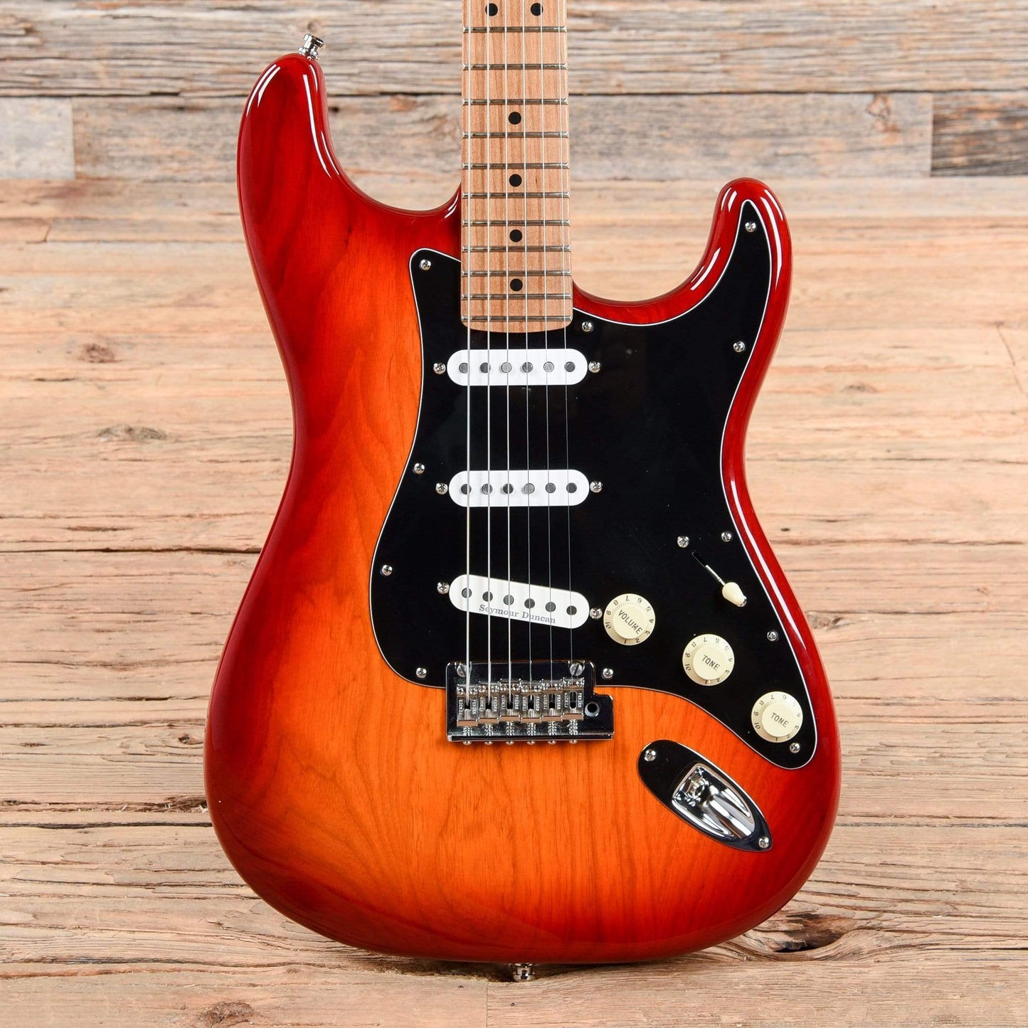 Fender American Pro Stratocaster w/Roasted Maple Neck Aged Cherry Burst 2018 Electric Guitars / Solid Body