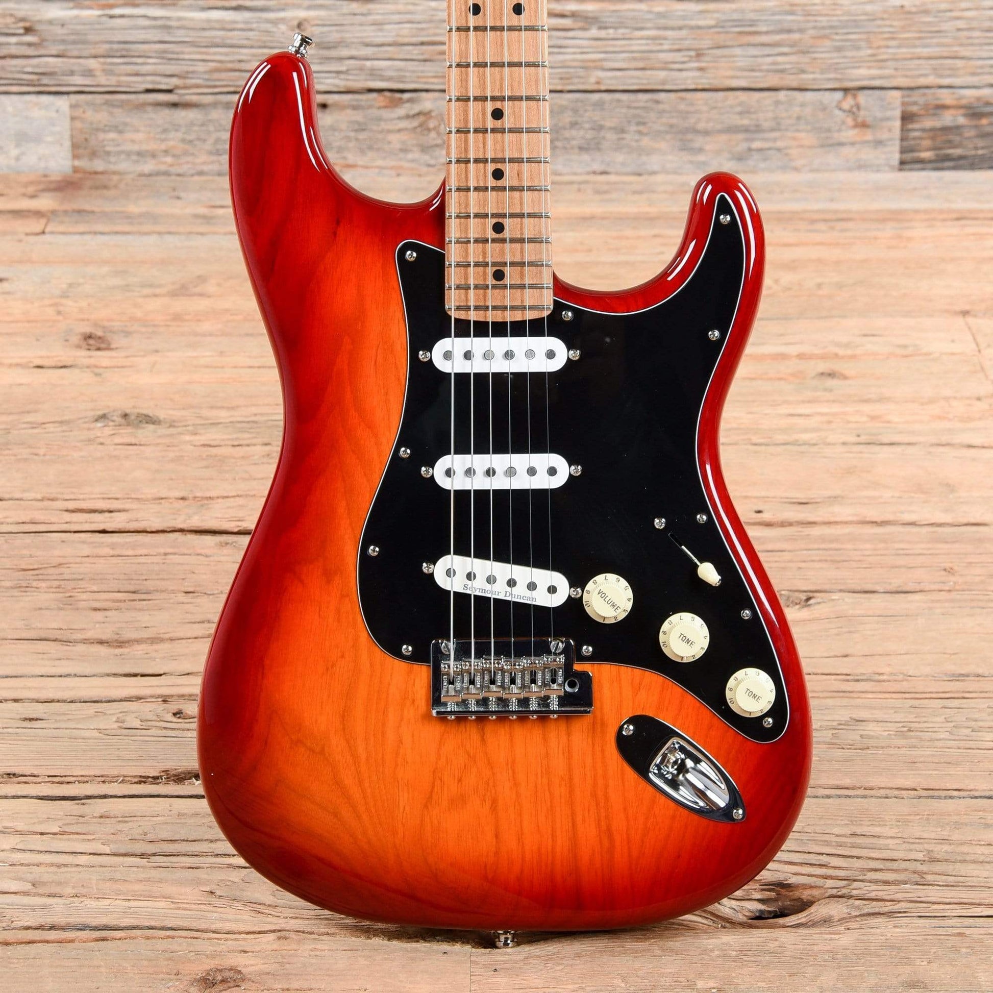 Fender American Pro Stratocaster w/Roasted Maple Neck Aged Cherry Burst 2018 Electric Guitars / Solid Body