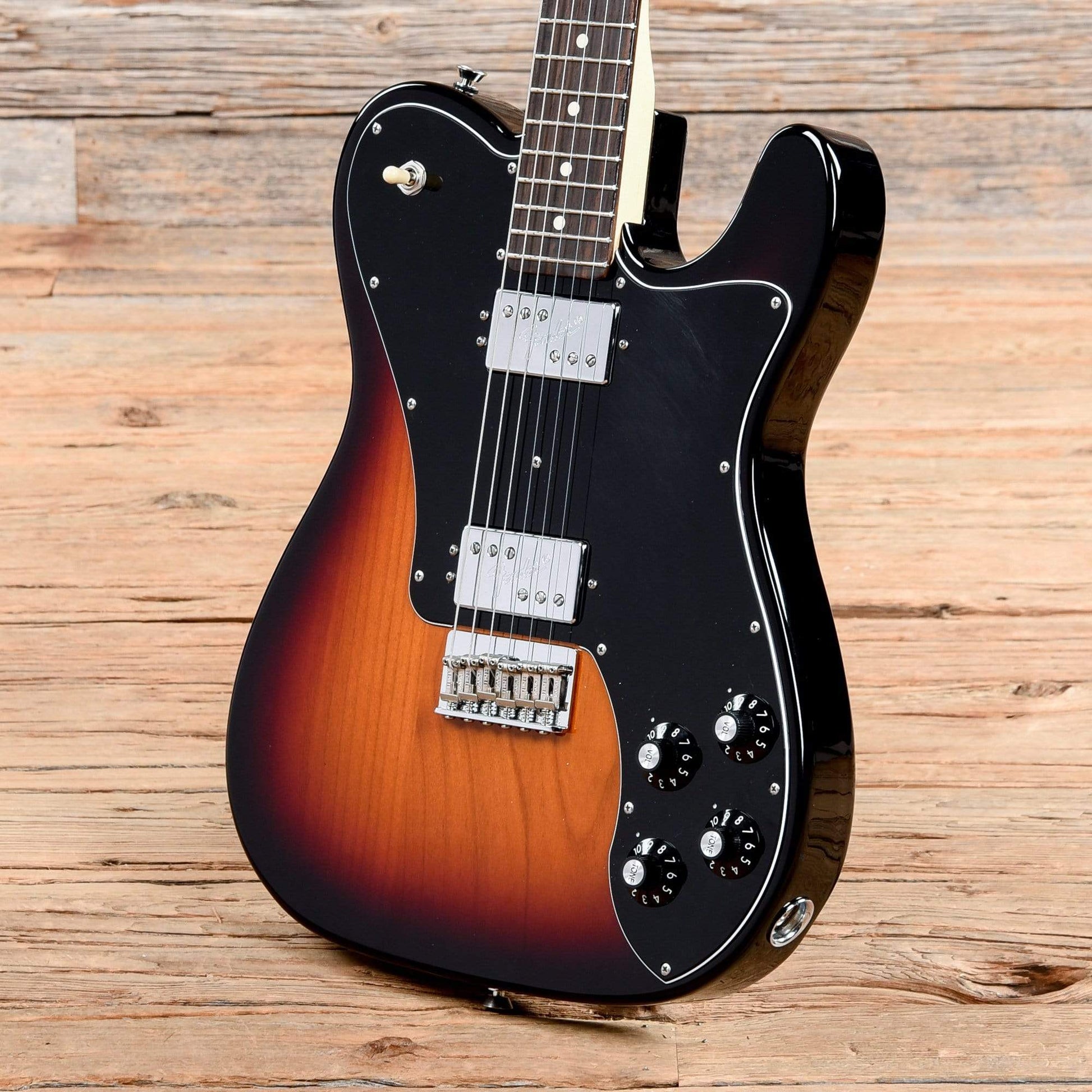 Fender American Pro Telecaster Deluxe Shawbucker Sunburst 2017 Electric Guitars / Solid Body