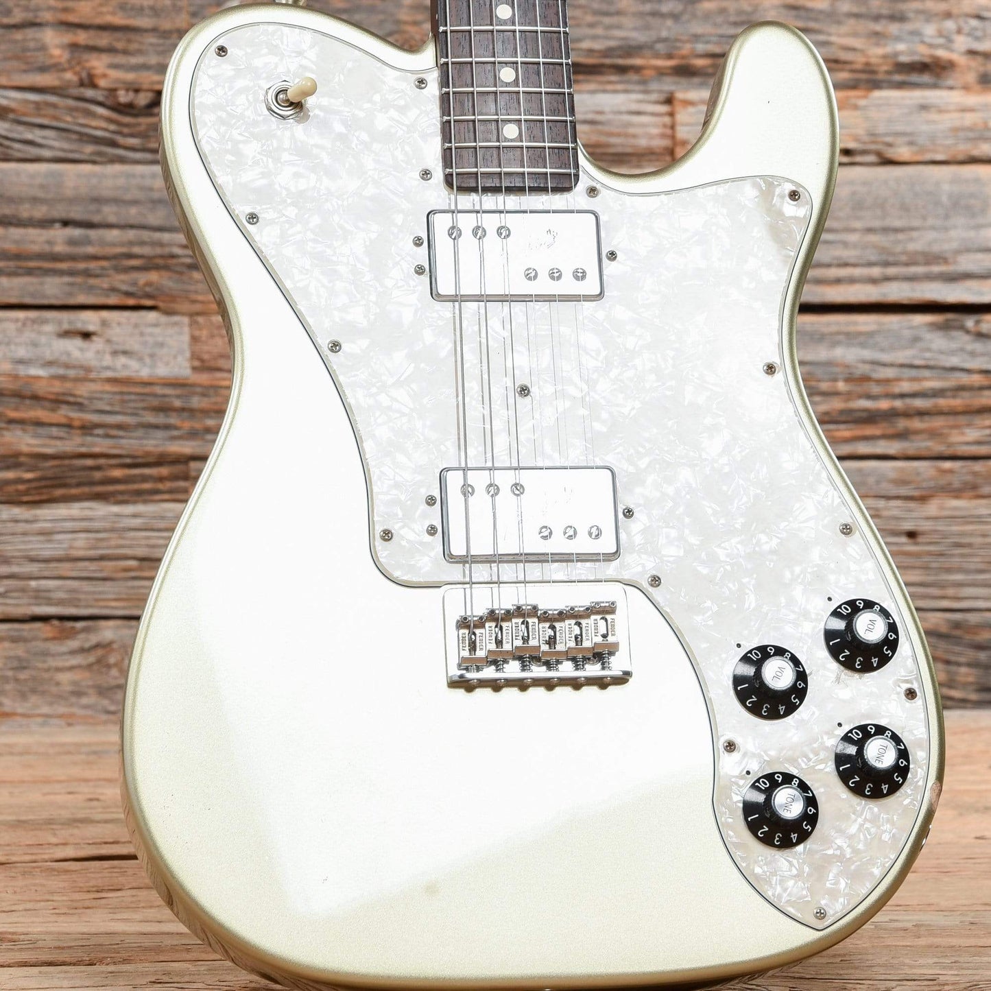 Fender American Pro Telecaster Deluxe w/Rosewood Neck Champagne 2018 Electric Guitars / Solid Body