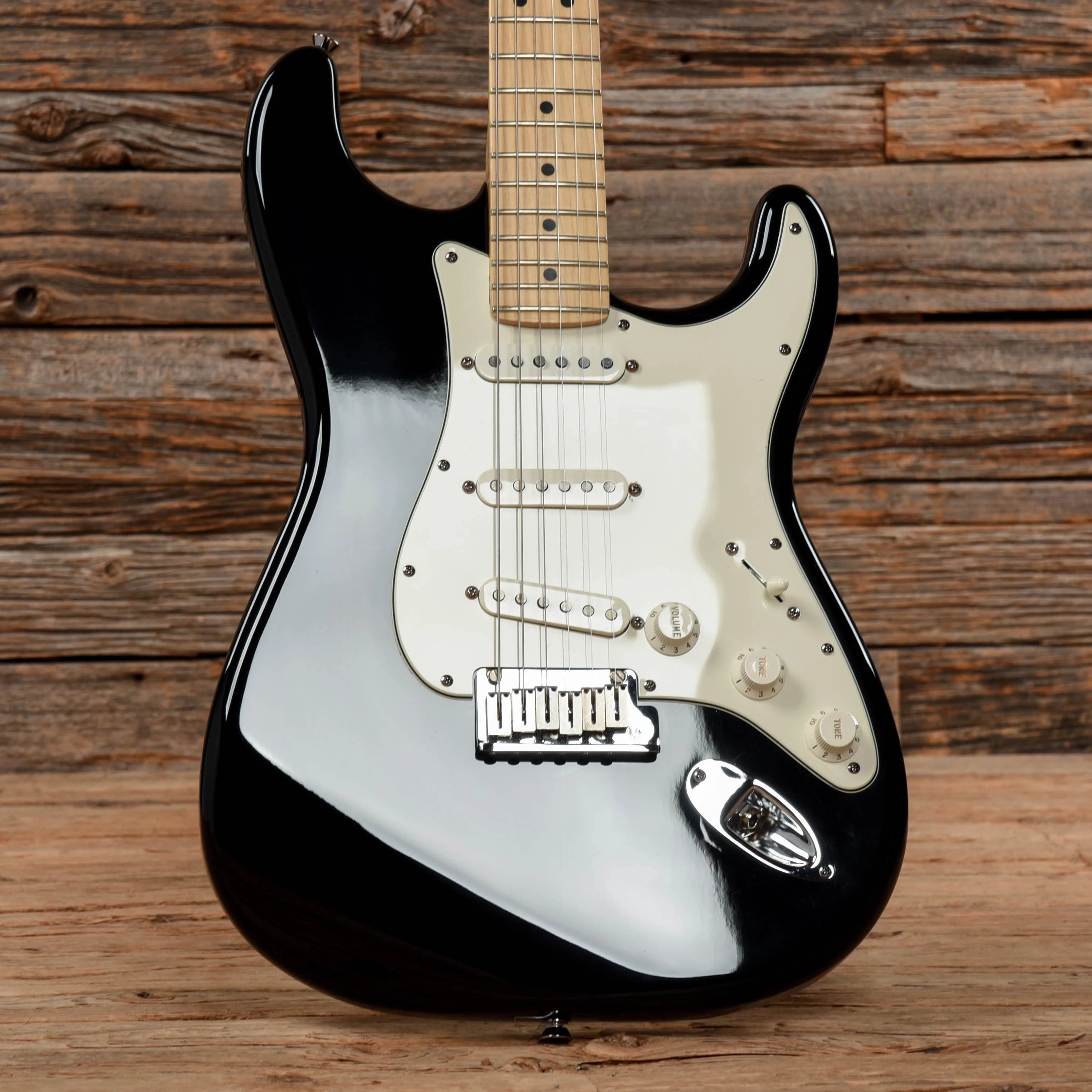 Fender American Series Standard Stratocaster Black 2006 Electric Guitars / Solid Body