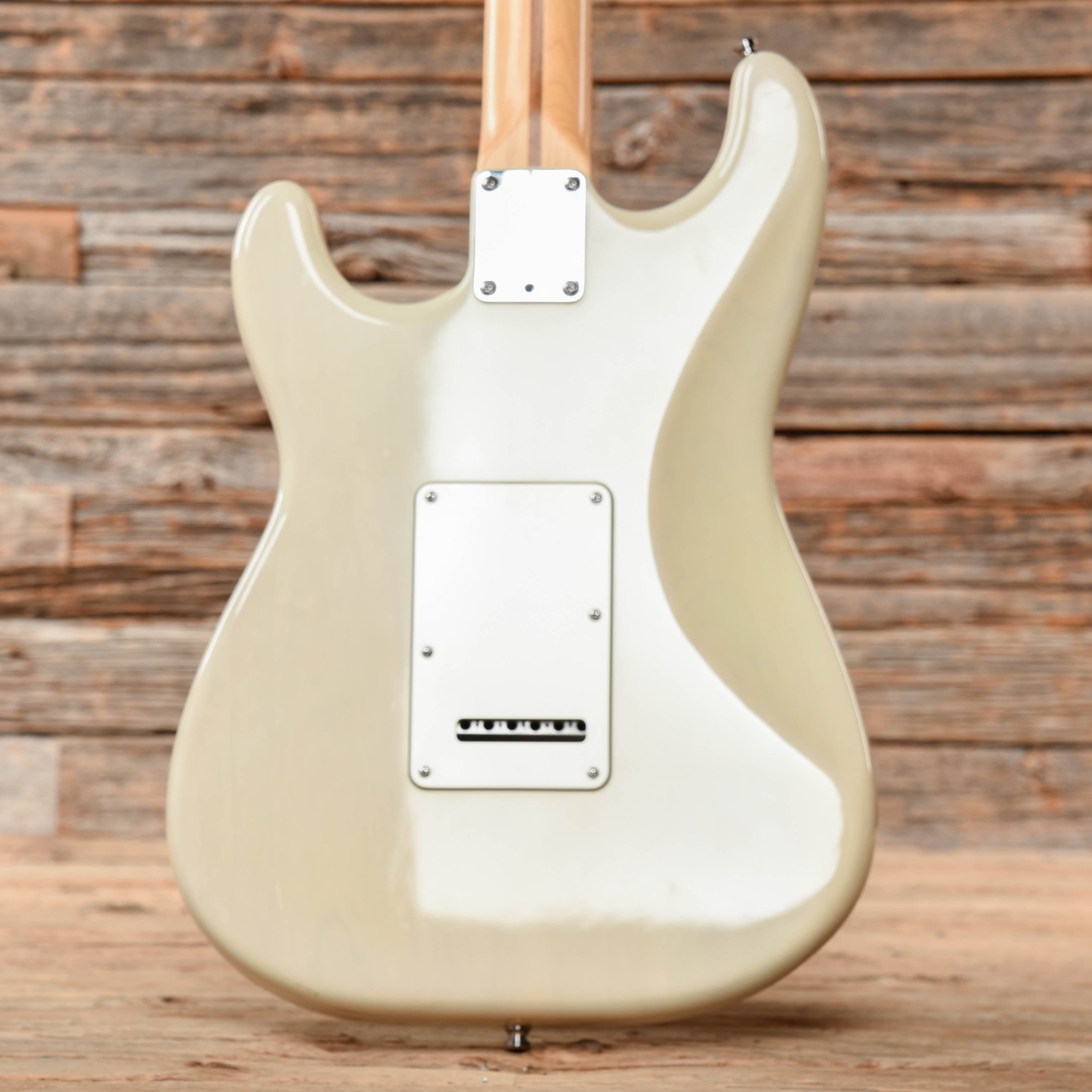 Fender American Series Stratocaster Honey Blonde 2000 Electric Guitars / Solid Body