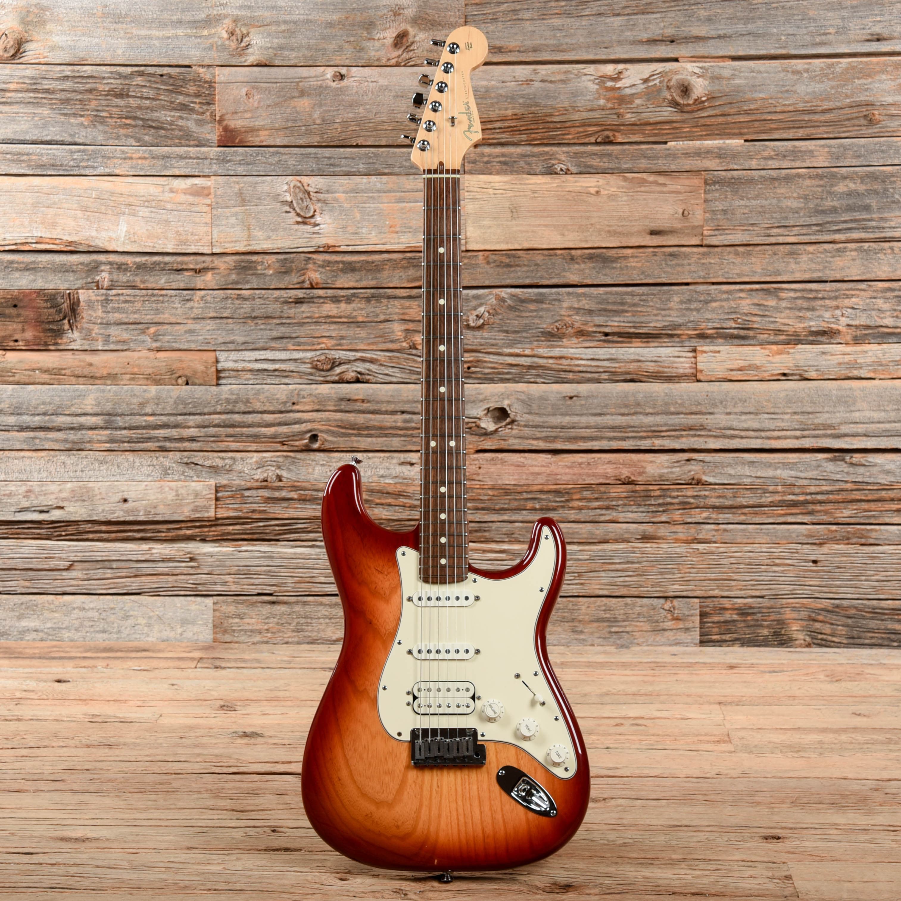 Fender American Series Stratocaster HSS Sienna Sunburst 2004 Electric Guitars / Solid Body