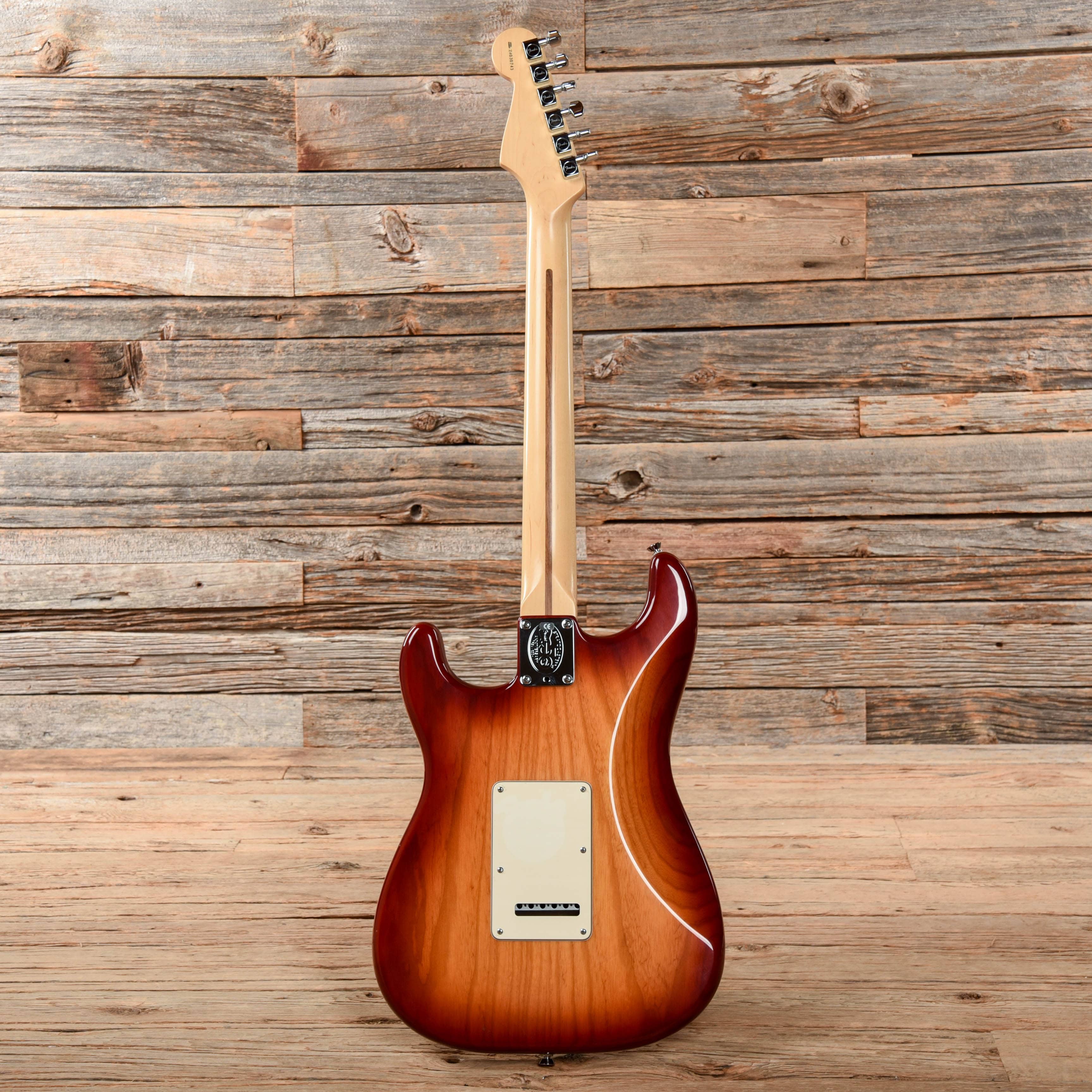 Fender American Series Stratocaster HSS Sienna Sunburst 2004 Electric Guitars / Solid Body