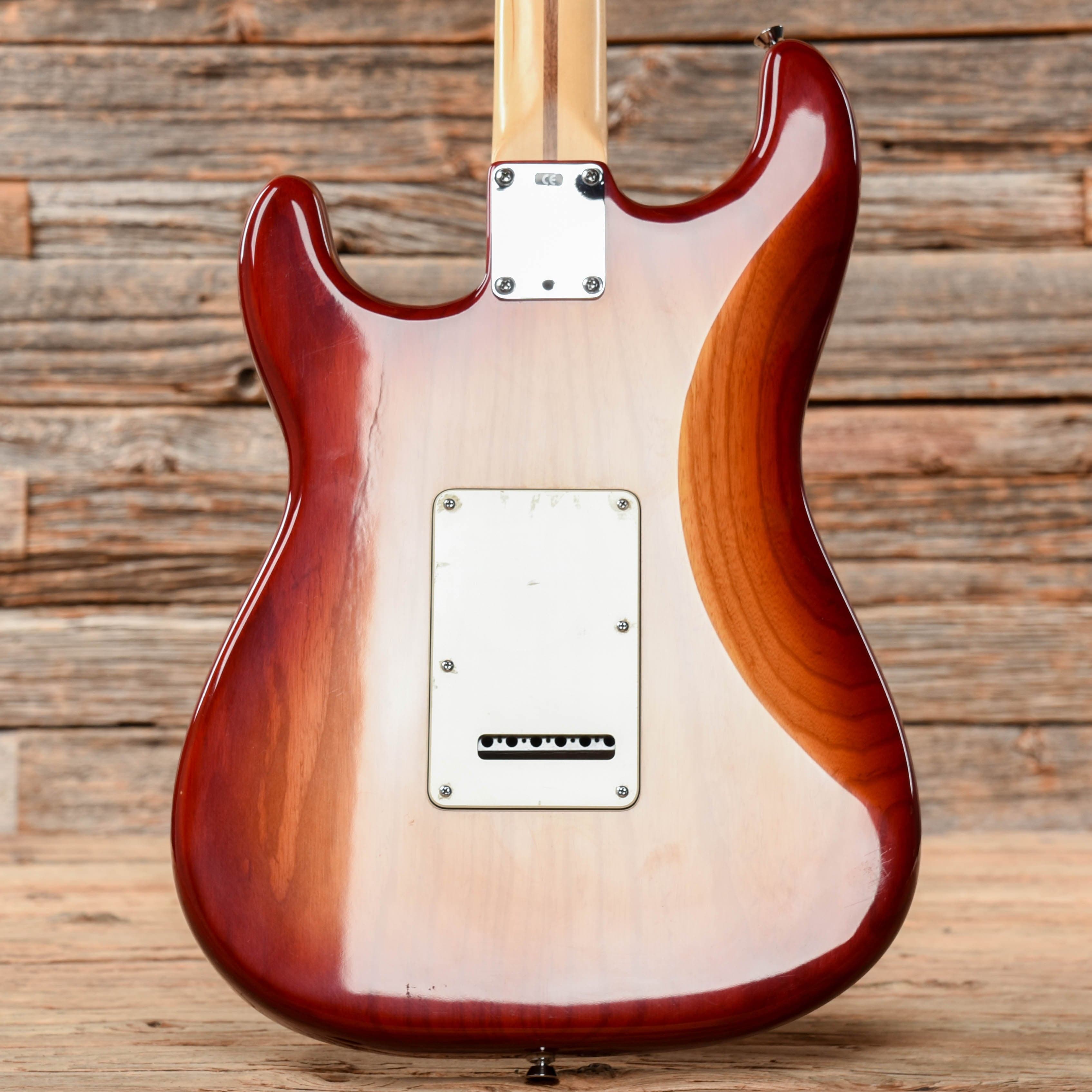 Fender American Series Stratocaster HSS Sienna Sunburst 2004 Electric Guitars / Solid Body