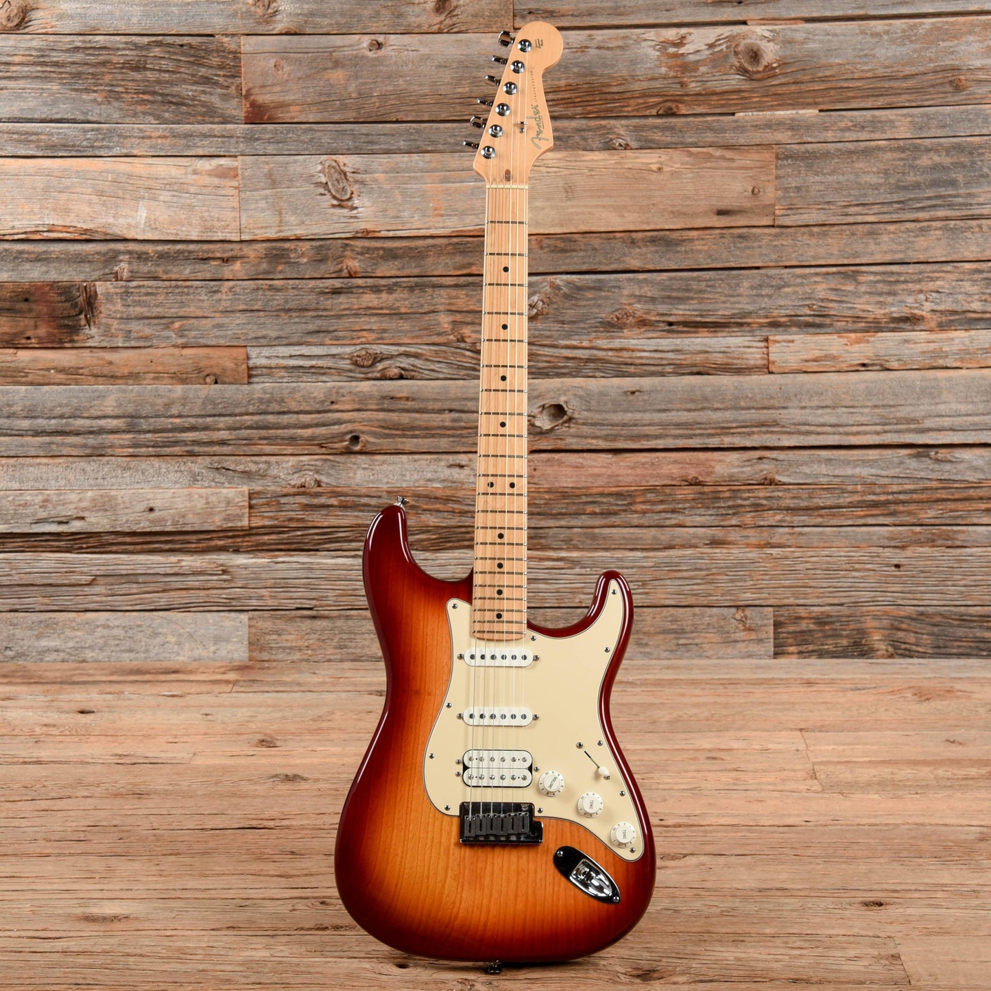 Fender American Series Stratocaster HSS Sienna Sunburst 2004 Electric Guitars / Solid Body