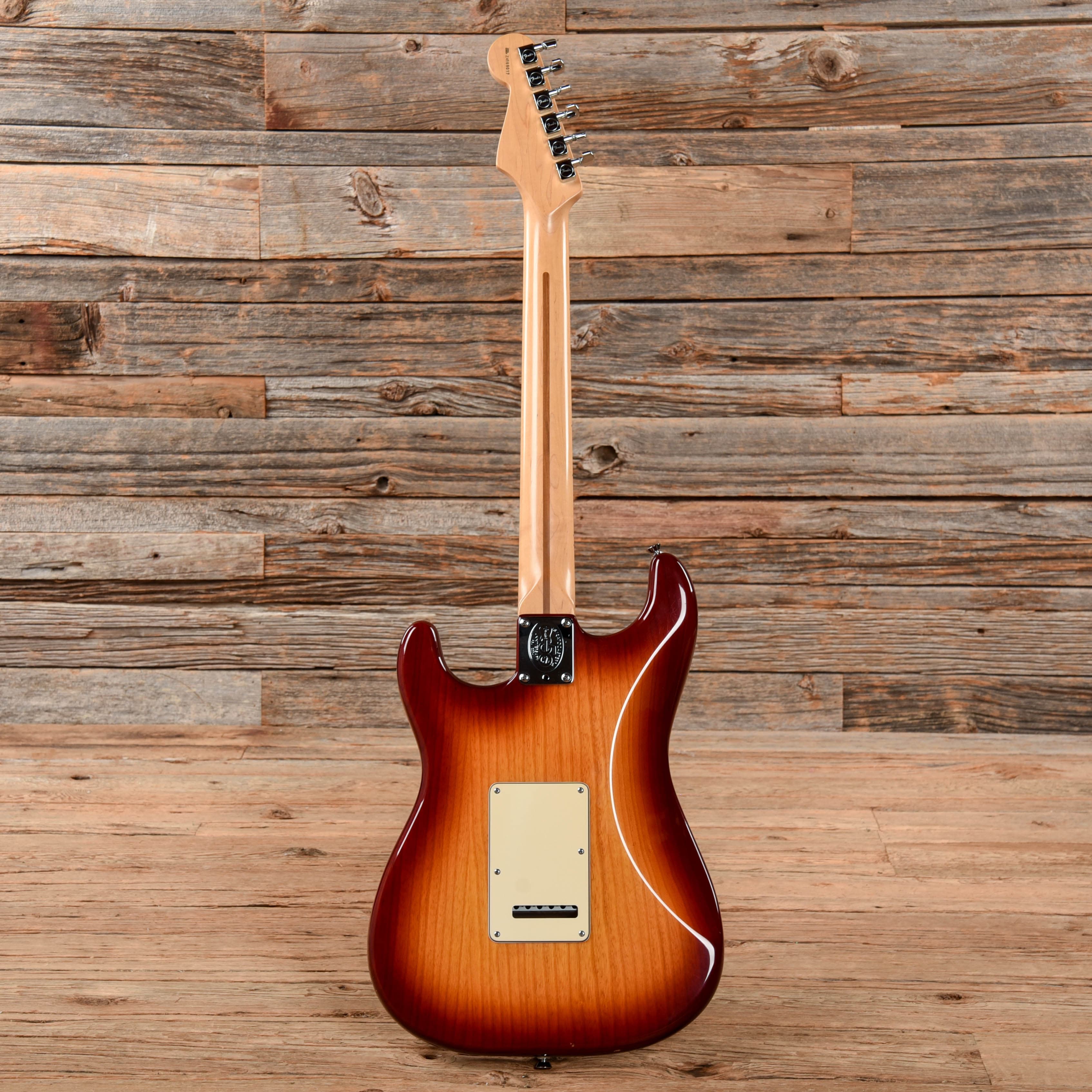 Fender American Series Stratocaster HSS Sienna Sunburst 2004 Electric Guitars / Solid Body