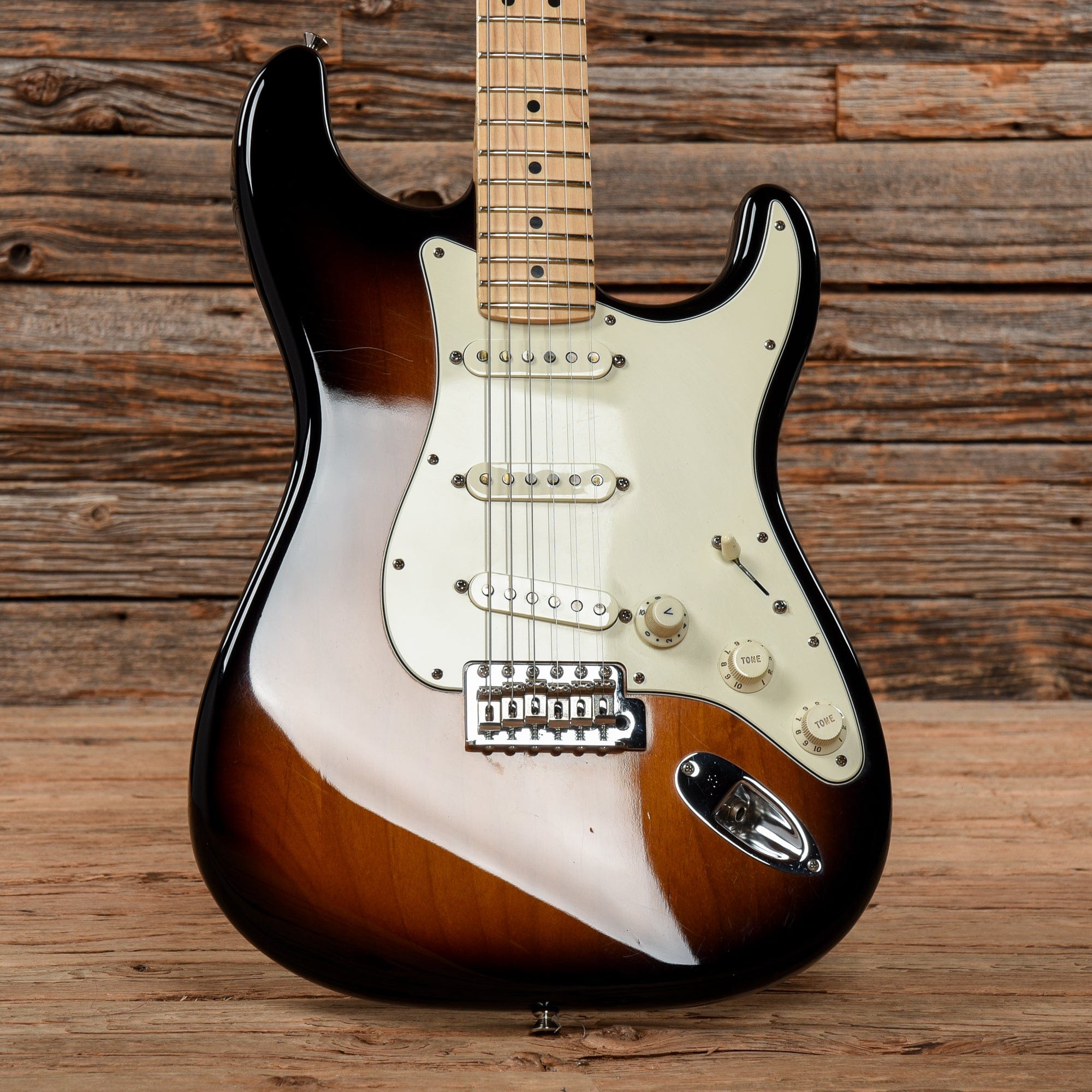 Fender American Special Stratocaster Sunburst 2010 Electric Guitars / Solid Body