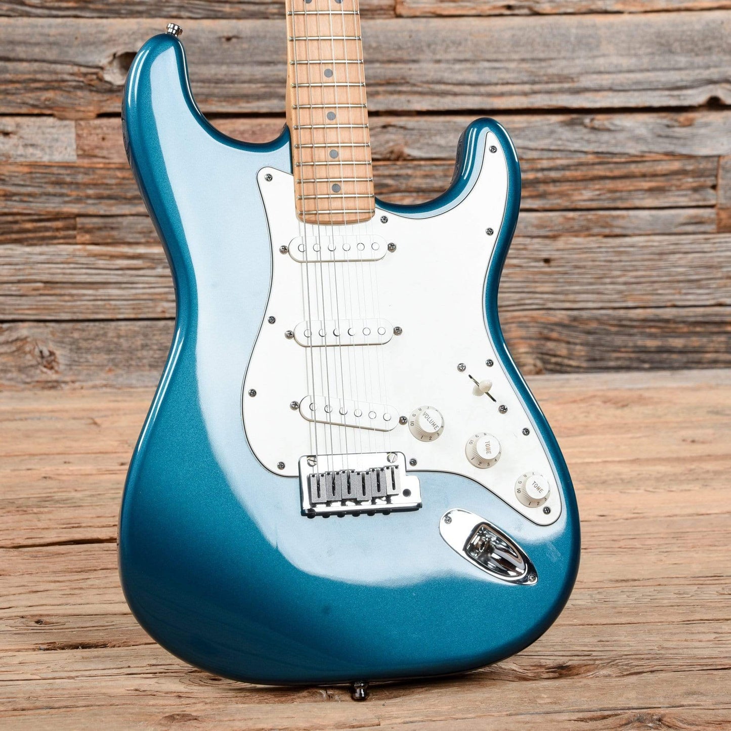 Fender American Standard Stratocaster Aquamarine Metallic 2000 Electric Guitars / Solid Body