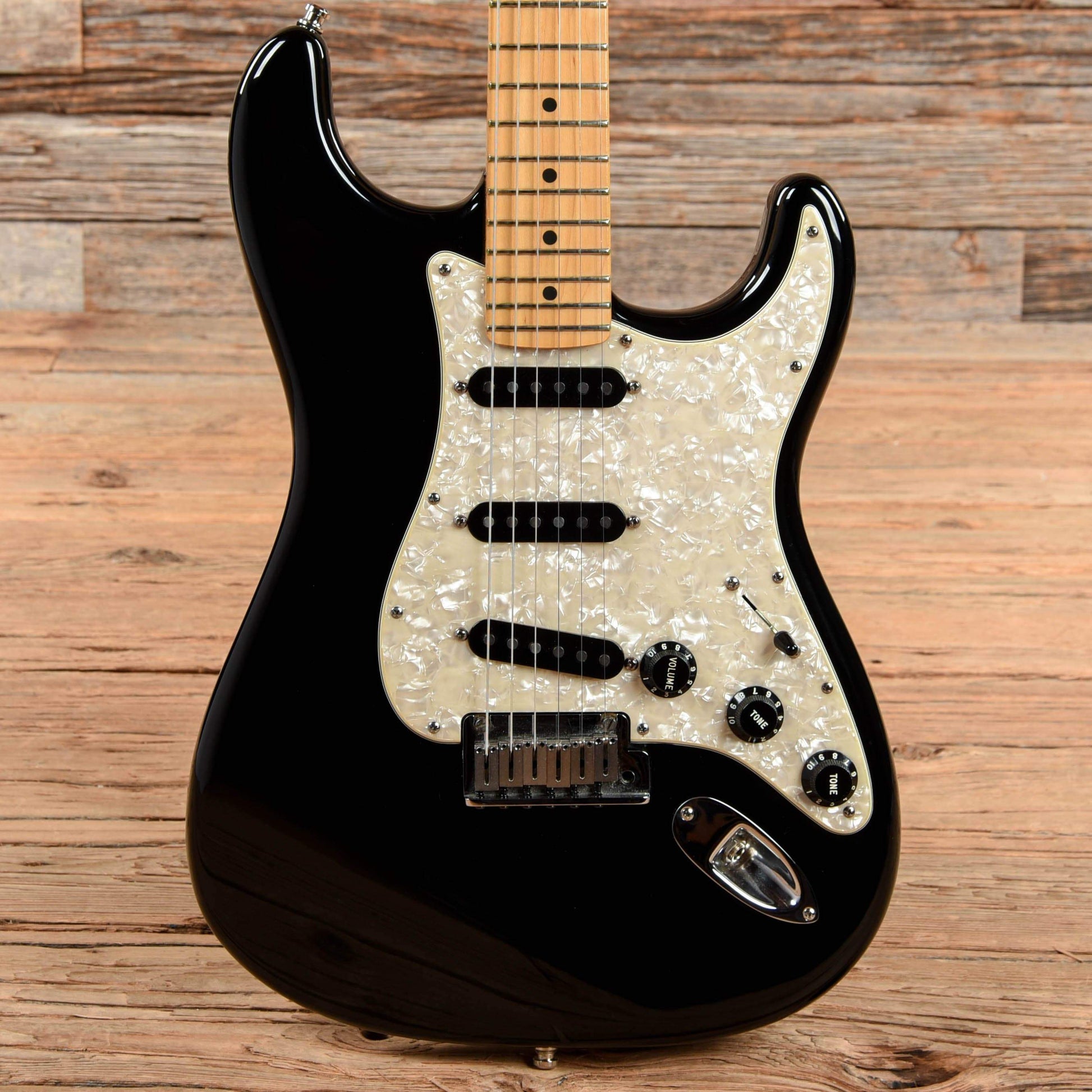 Fender American Standard Stratocaster Black 2003 Electric Guitars / Solid Body