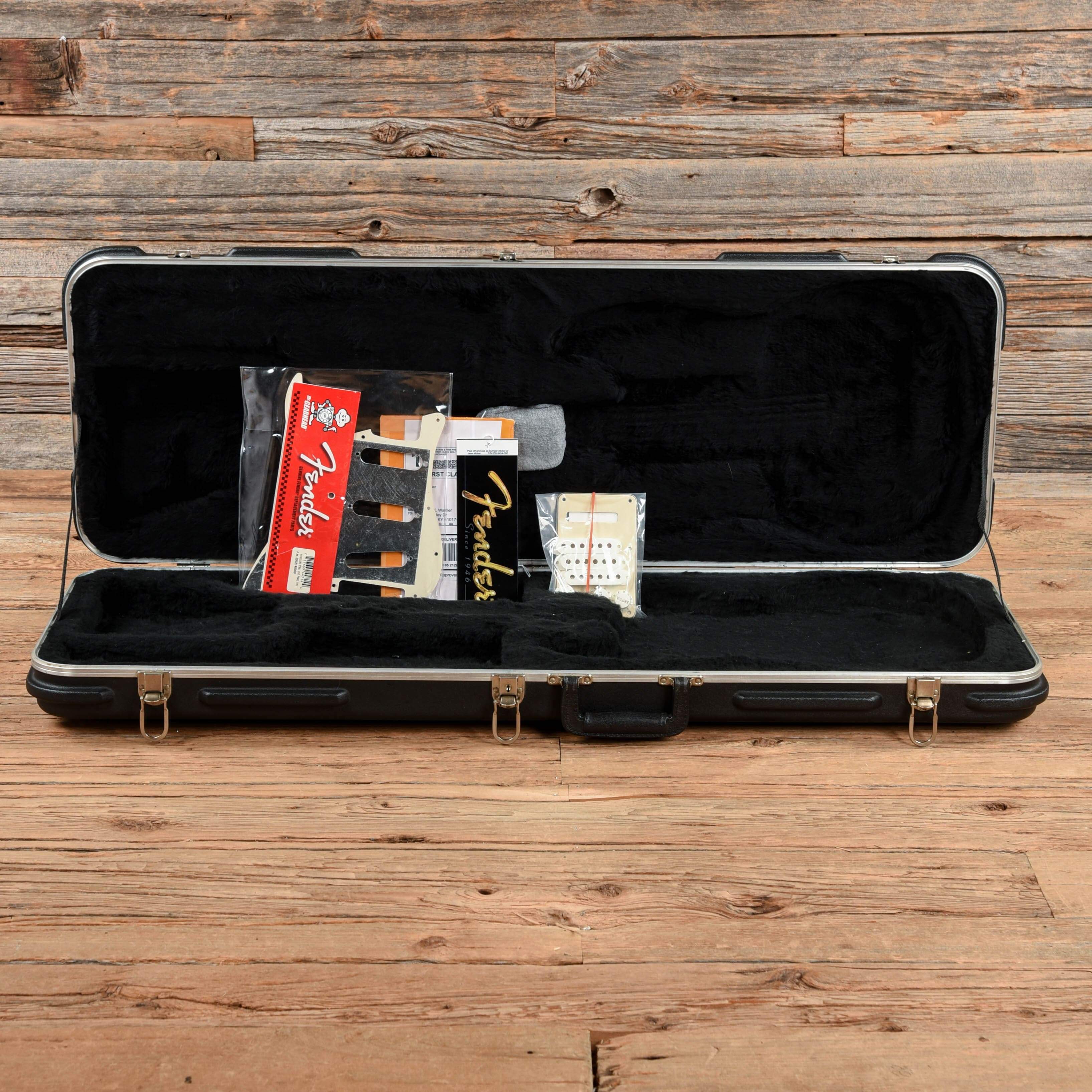 Fender American Standard Stratocaster Black 2003 Electric Guitars / Solid Body