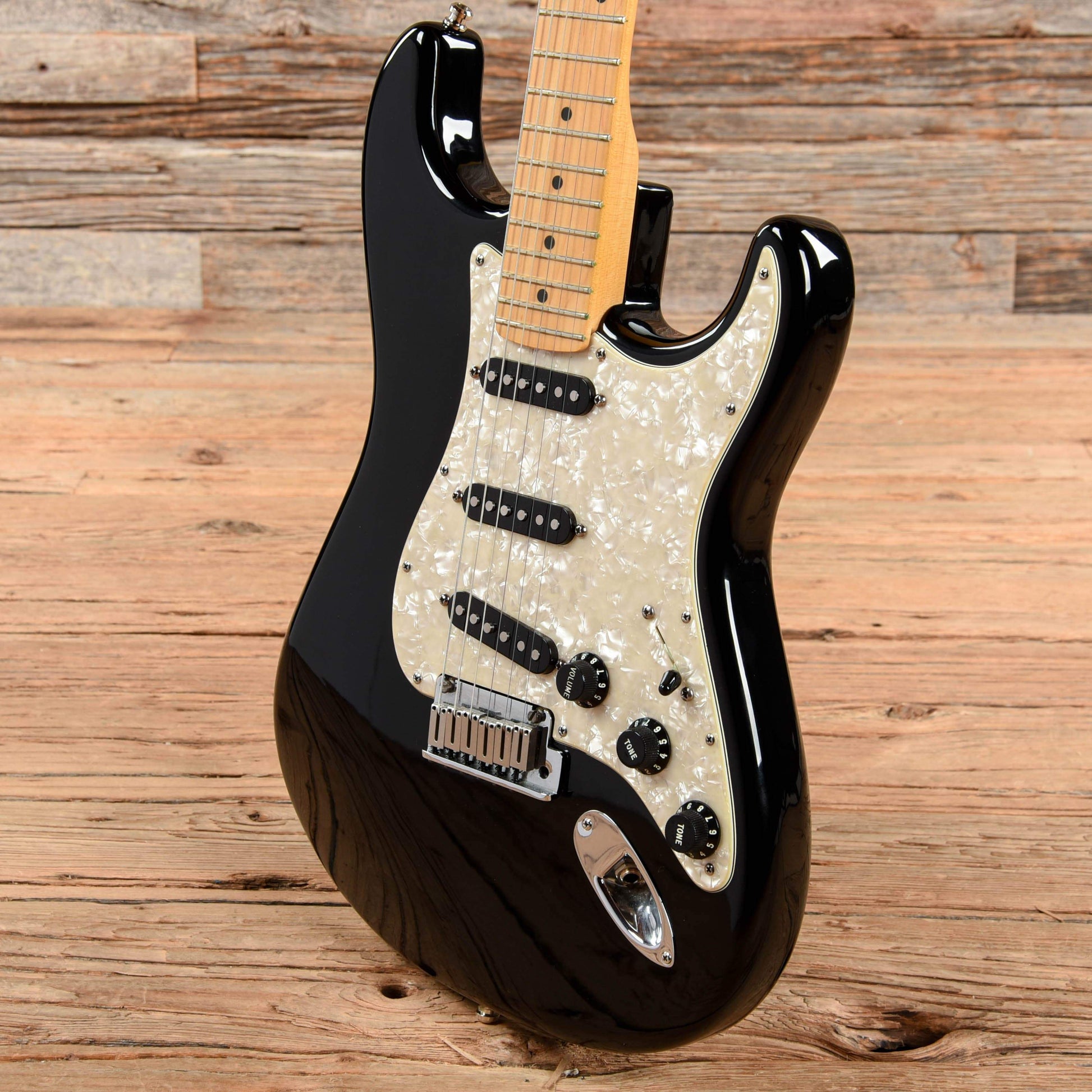 Fender American Standard Stratocaster Black 2003 Electric Guitars / Solid Body