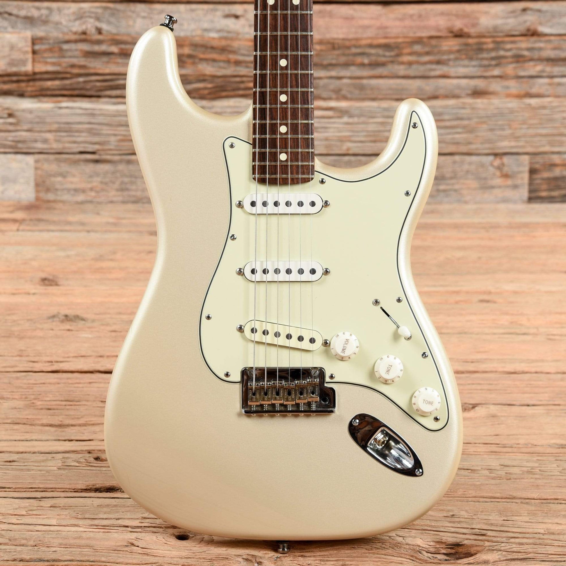 Fender American Standard Stratocaster Blizzard Pearl 2008 Electric Guitars / Solid Body