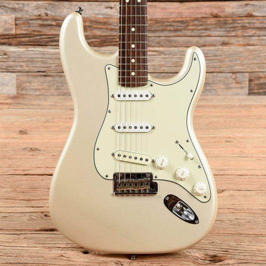 Fender American Standard Stratocaster Blizzard Pearl 2008 Electric Guitars / Solid Body
