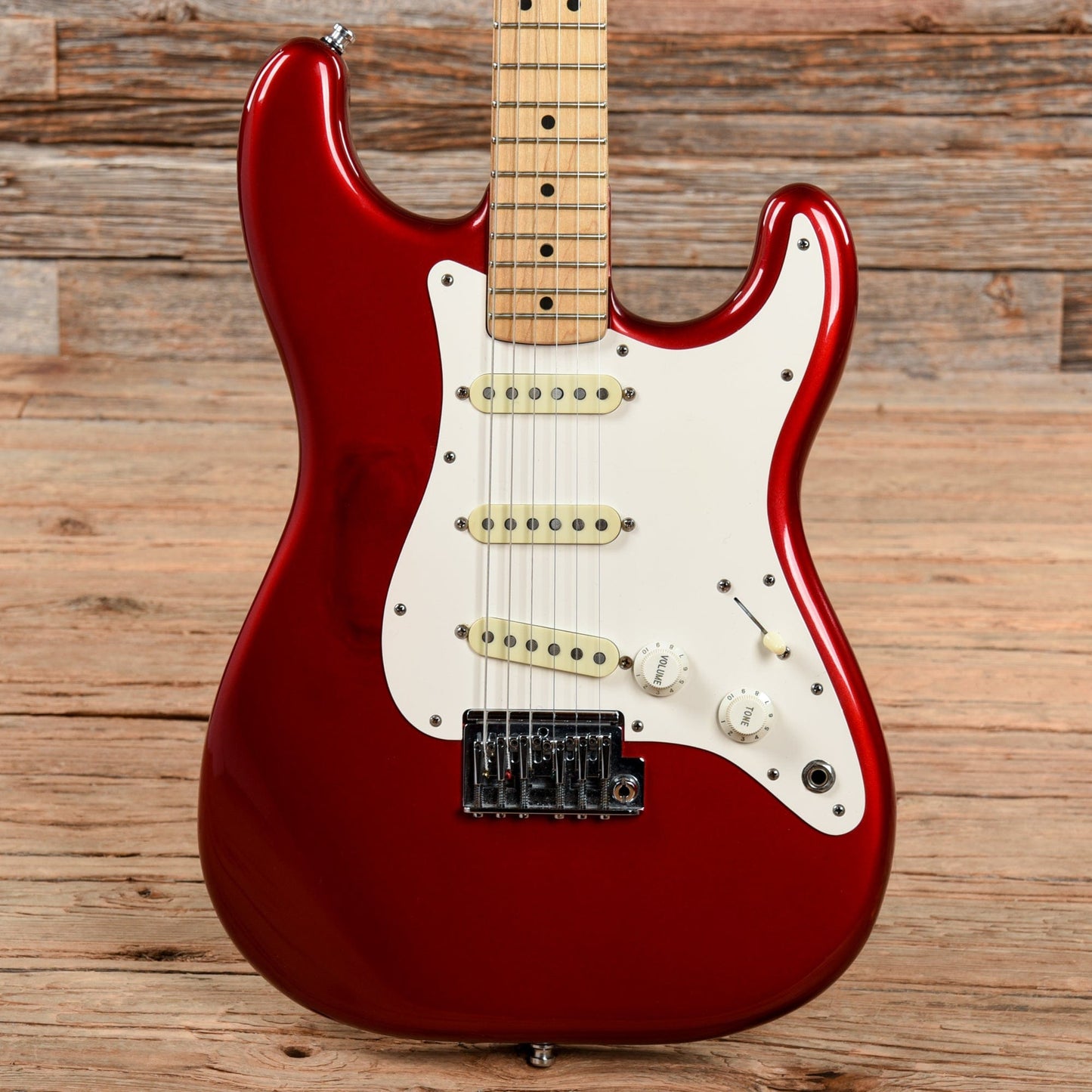 Fender American Standard Stratocaster Candy Apple Red 1984 Electric Guitars / Solid Body