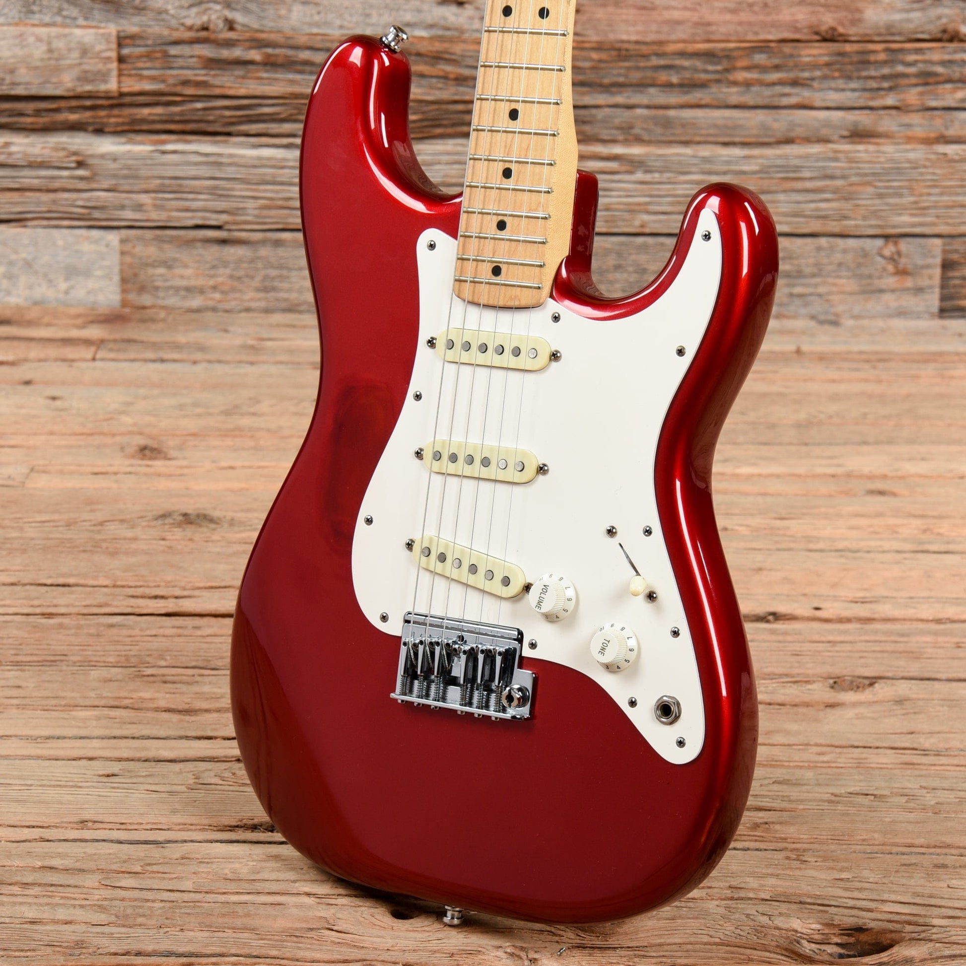 Fender American Standard Stratocaster Candy Apple Red 1984 Electric Guitars / Solid Body