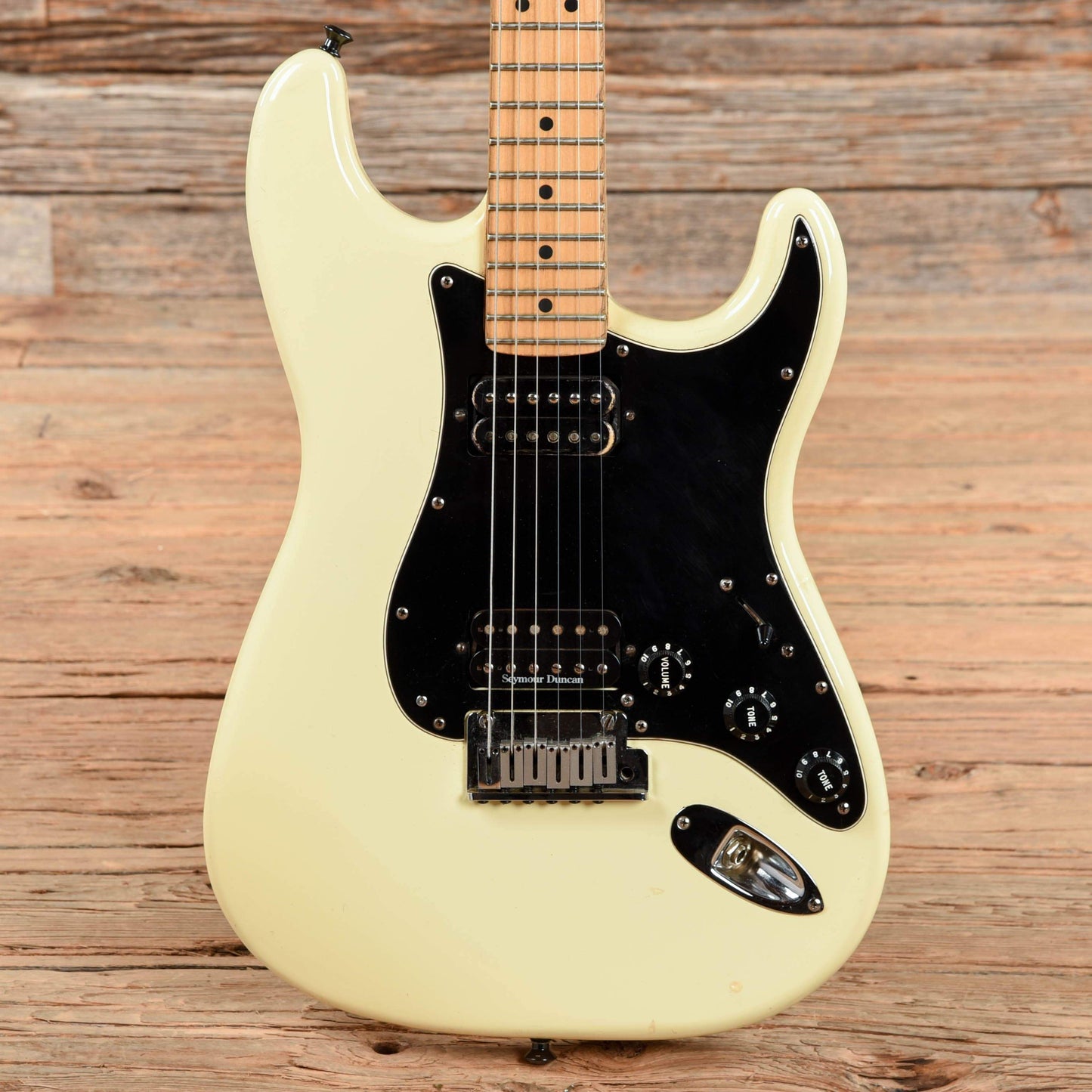 Fender American Standard Stratocaster HH Vintage White 1991 Electric Guitars / Solid Body