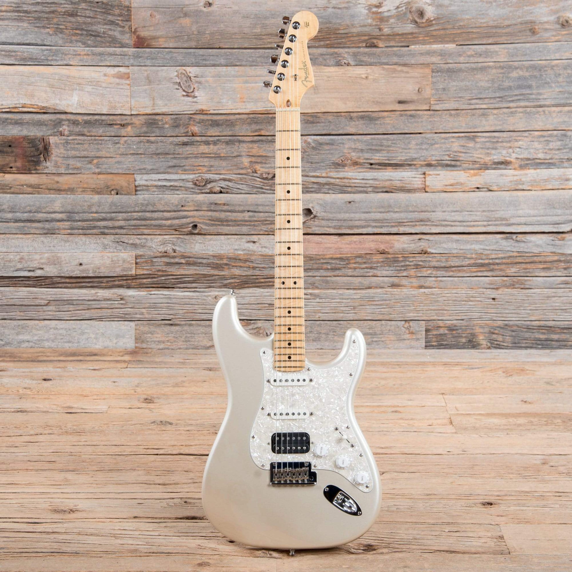 Fender American Standard Stratocaster HSS Blizzard Pearl 2008 Electric Guitars / Solid Body