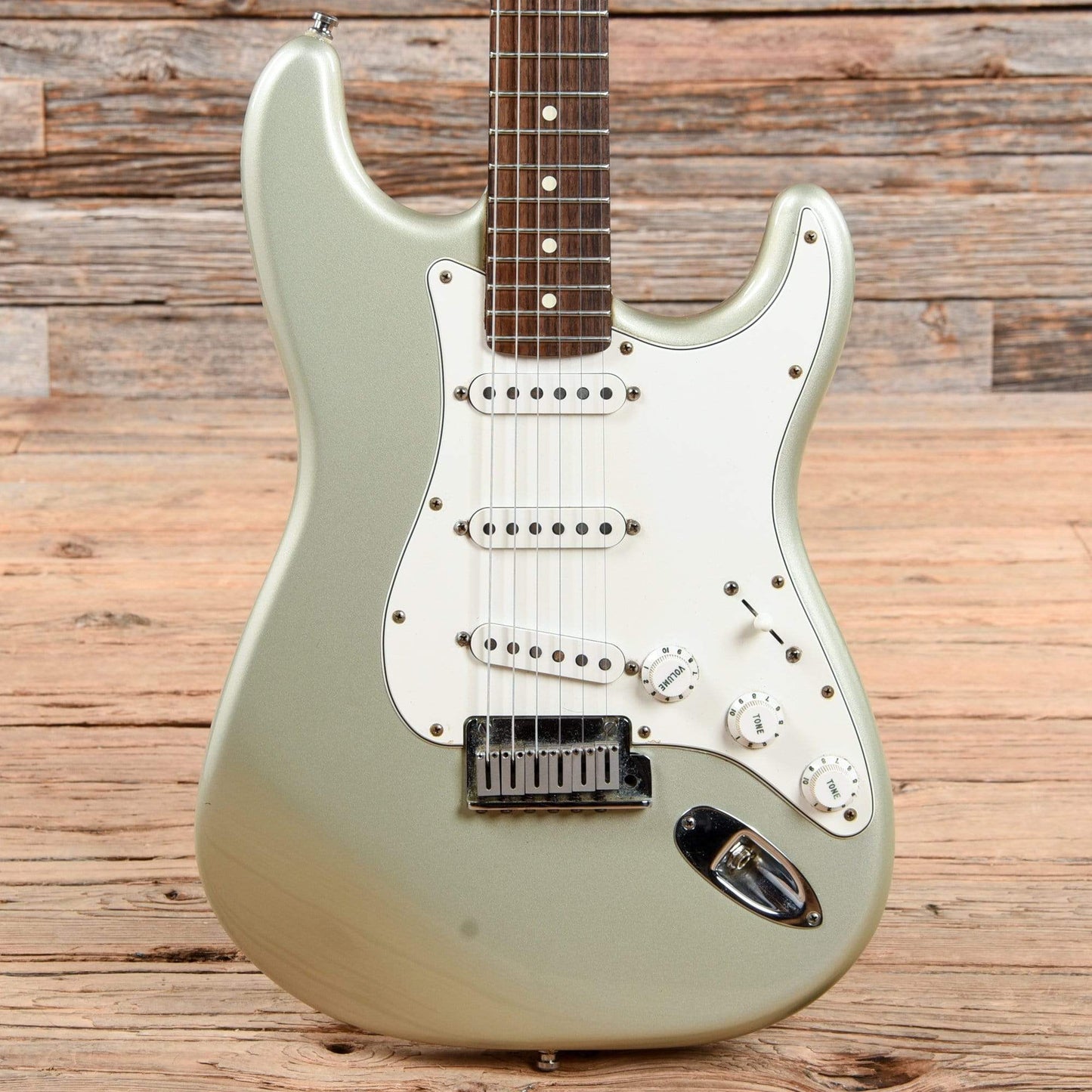 Fender American Standard Stratocaster Inca Silver 1999 Electric Guitars / Solid Body