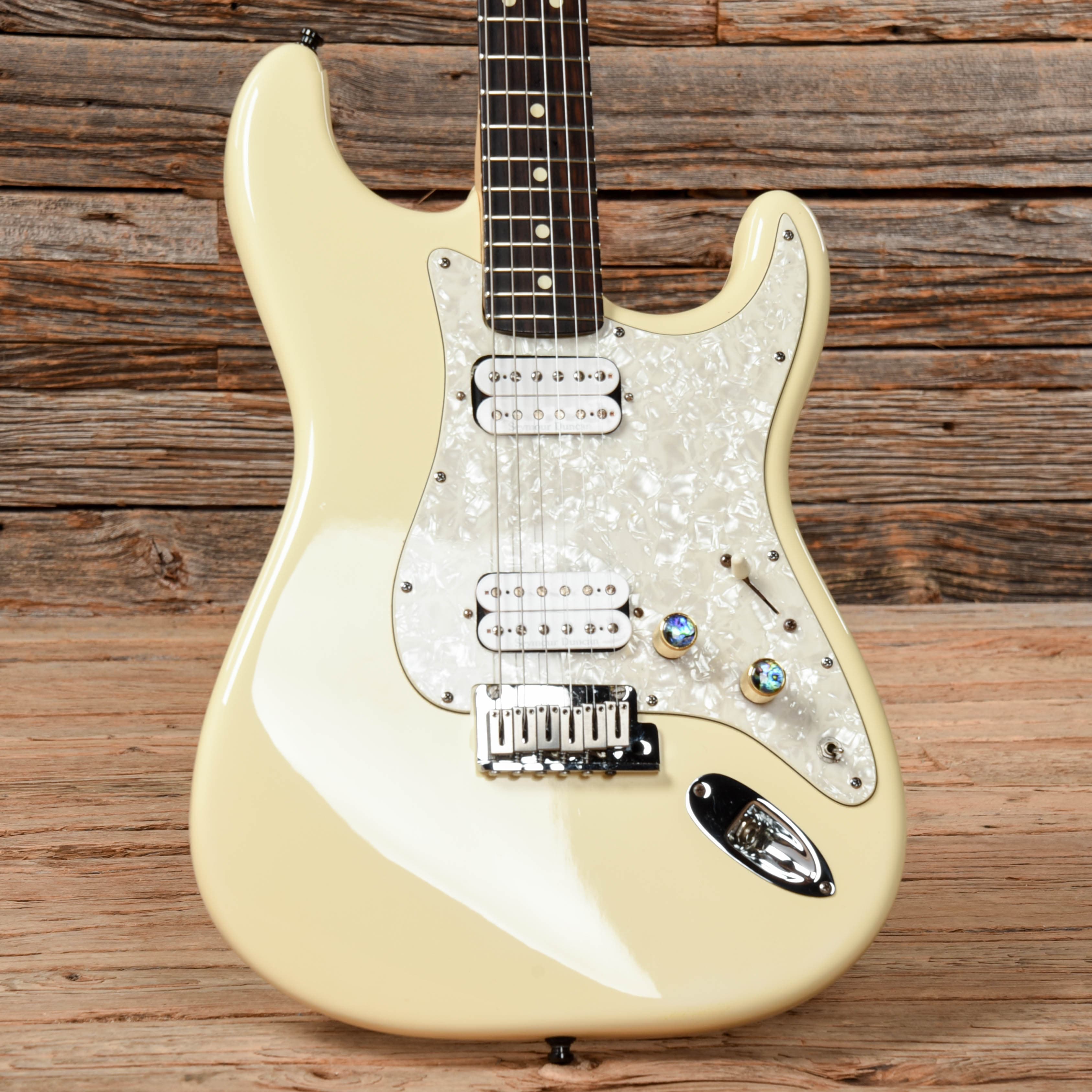 Fender American Standard Stratocaster Olympic White 2005 Electric Guitars / Solid Body