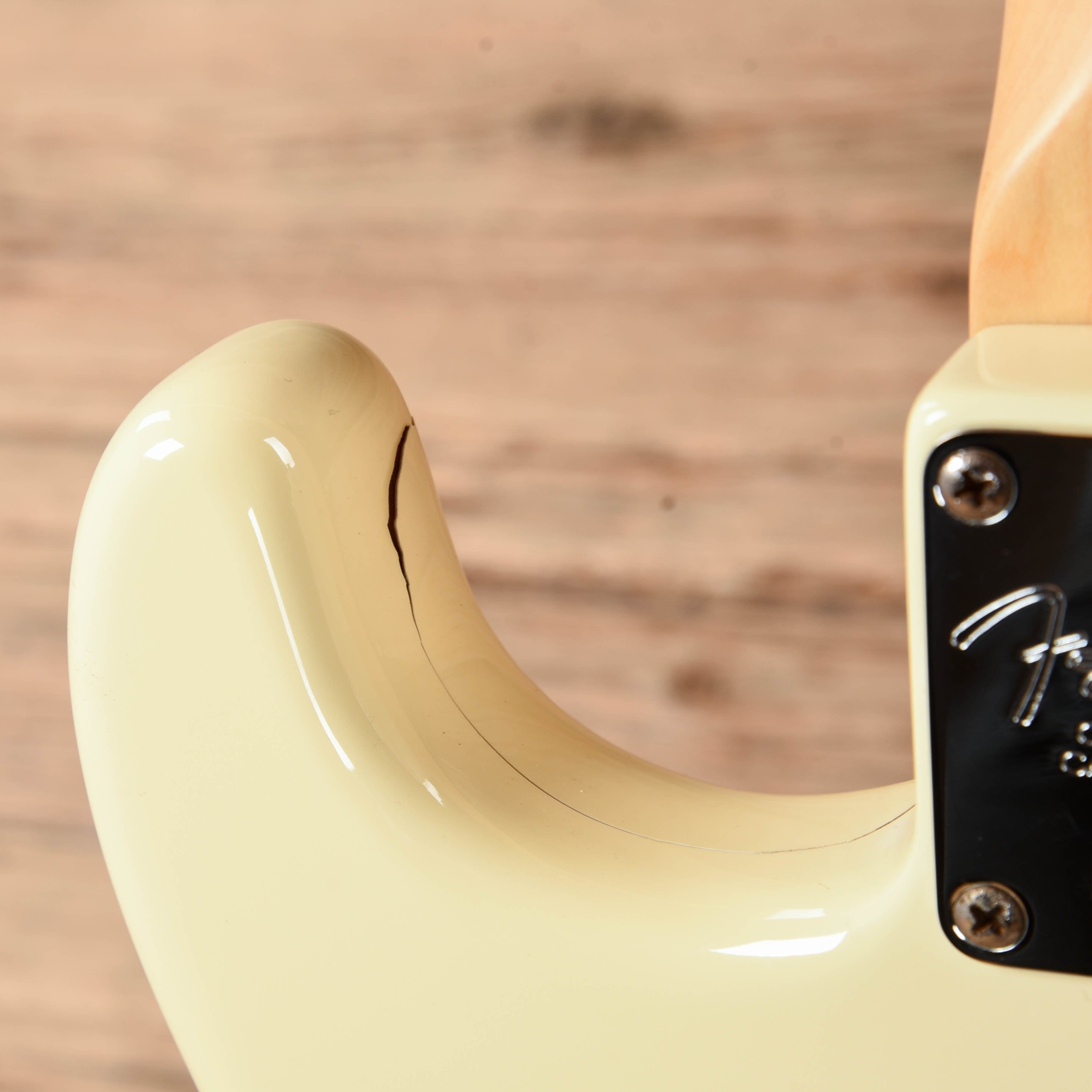 Fender American Standard Stratocaster Olympic White 2005 Electric Guitars / Solid Body