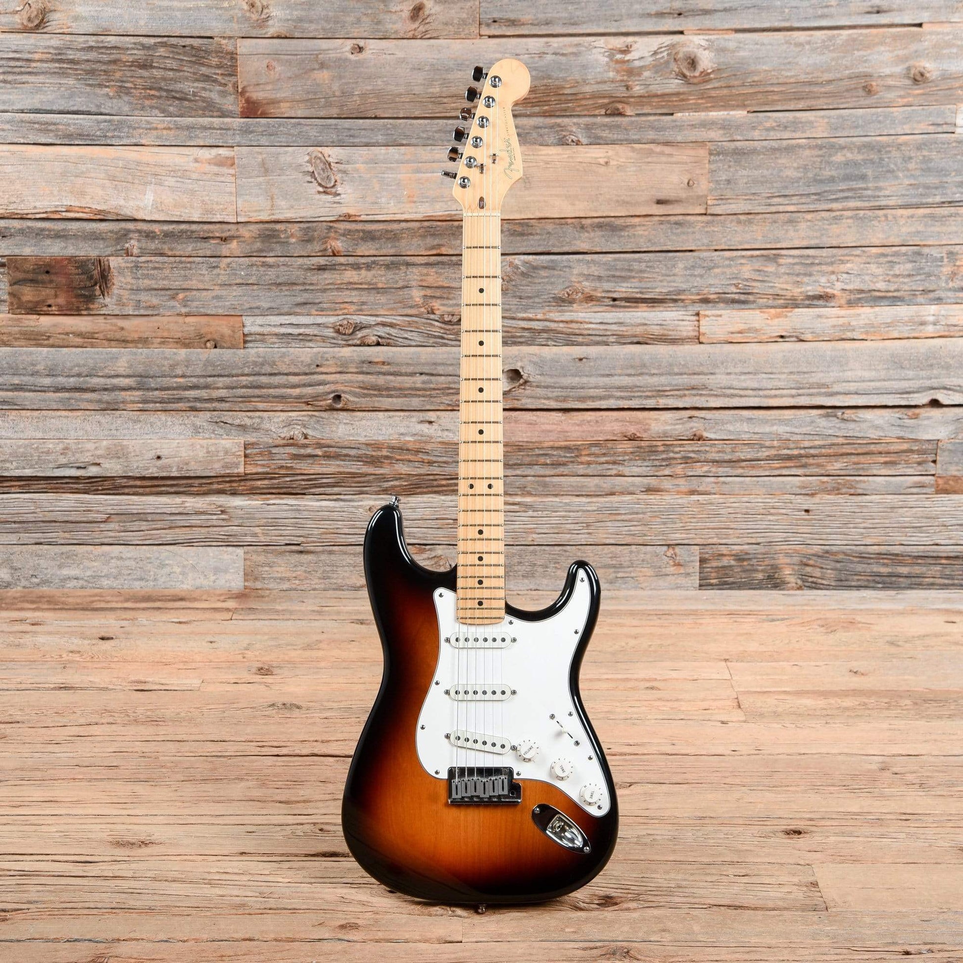 Fender American Standard Stratocaster Sunburst 1999 Electric Guitars / Solid Body