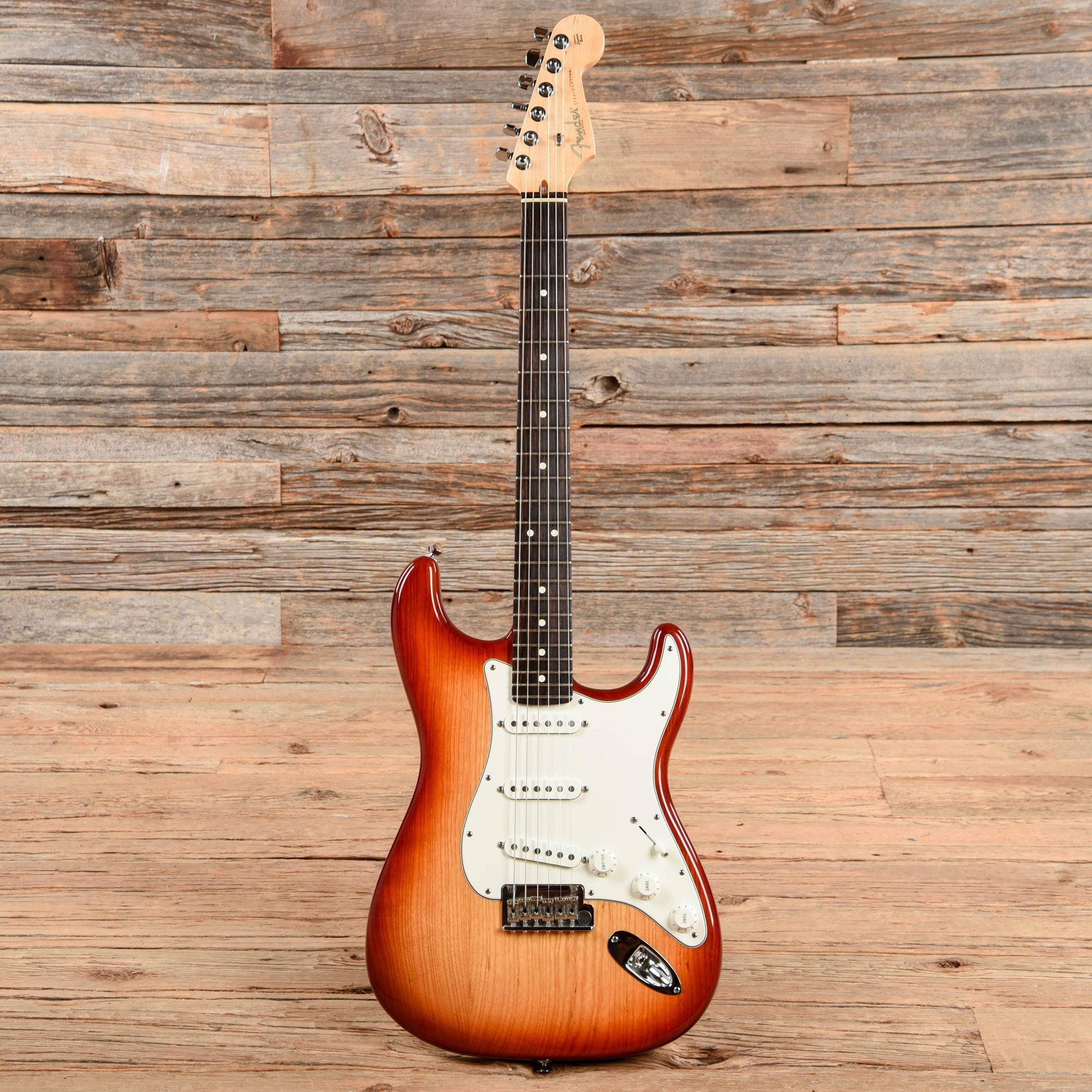 Fender American Standard Stratocaster Sunburst 2007 Electric Guitars / Solid Body