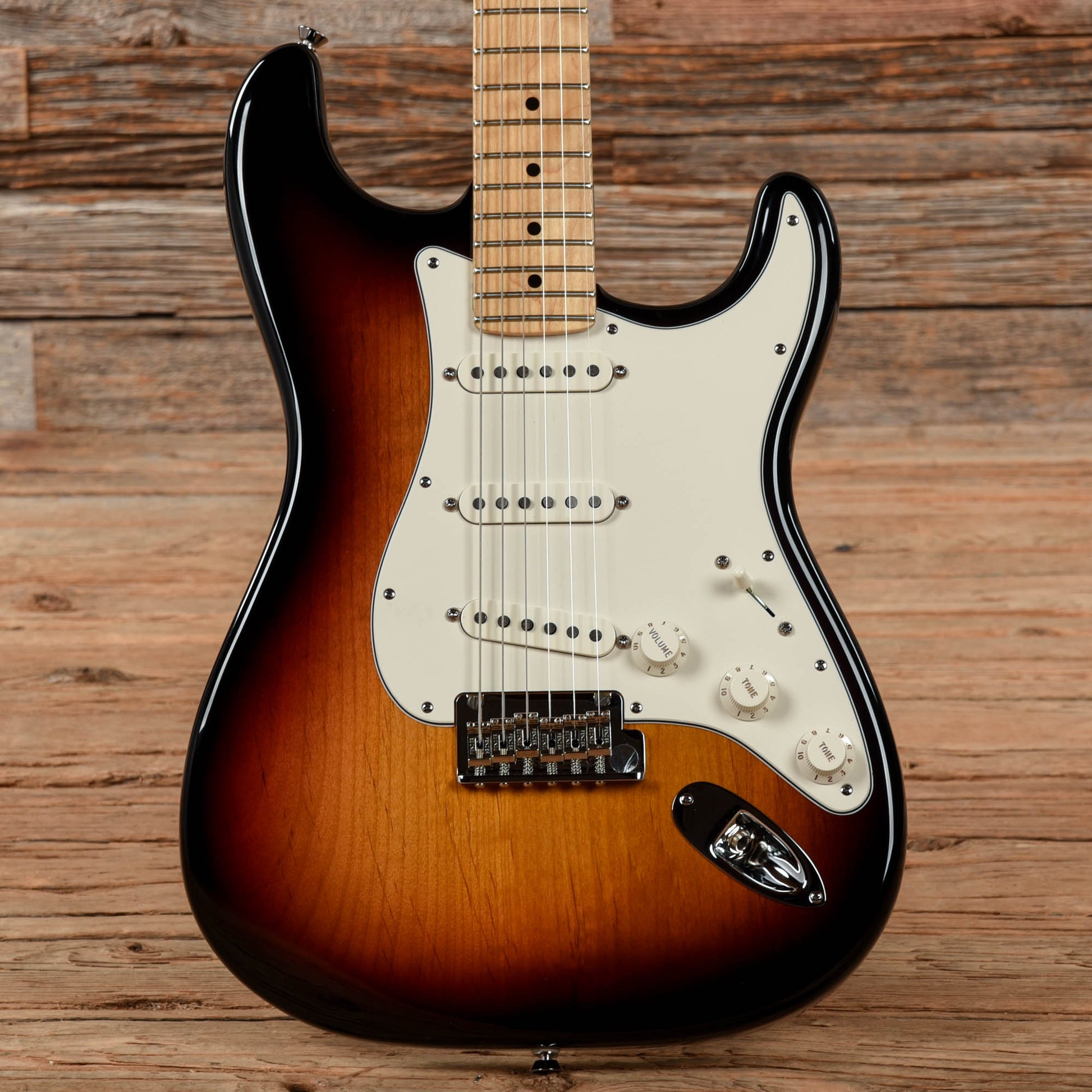 Fender American Standard Stratocaster Sunburst 2008 Electric Guitars / Solid Body