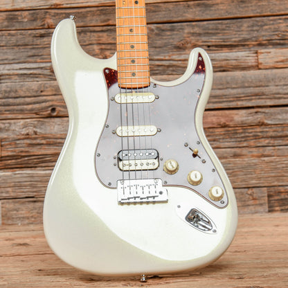 Fender American Ultra Stratocaster Arctic Pearl 2019 Electric Guitars / Solid Body