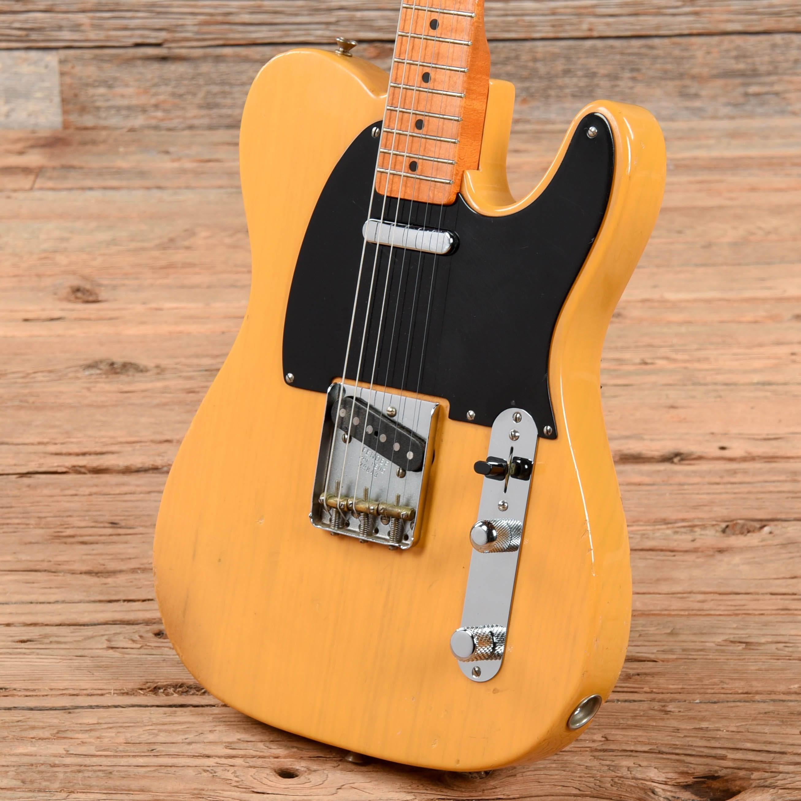 Fender American Vintage 52 Telecaster Butterscotch 1999 Electric Guitars / Solid Body