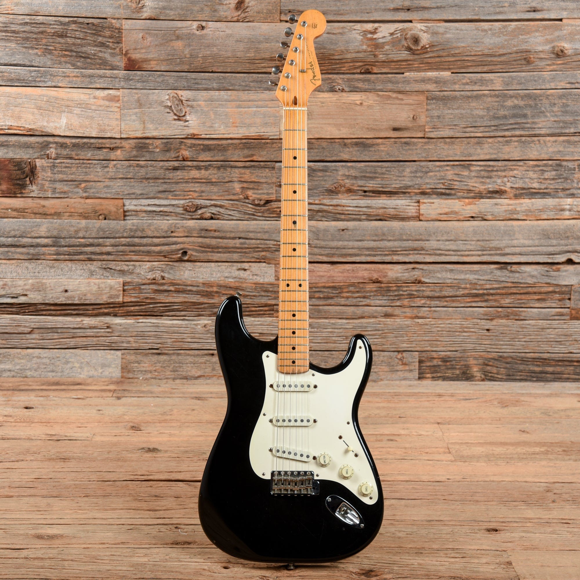 Fender American Vintage '57 Stratocaster Black 1987 – Chicago
